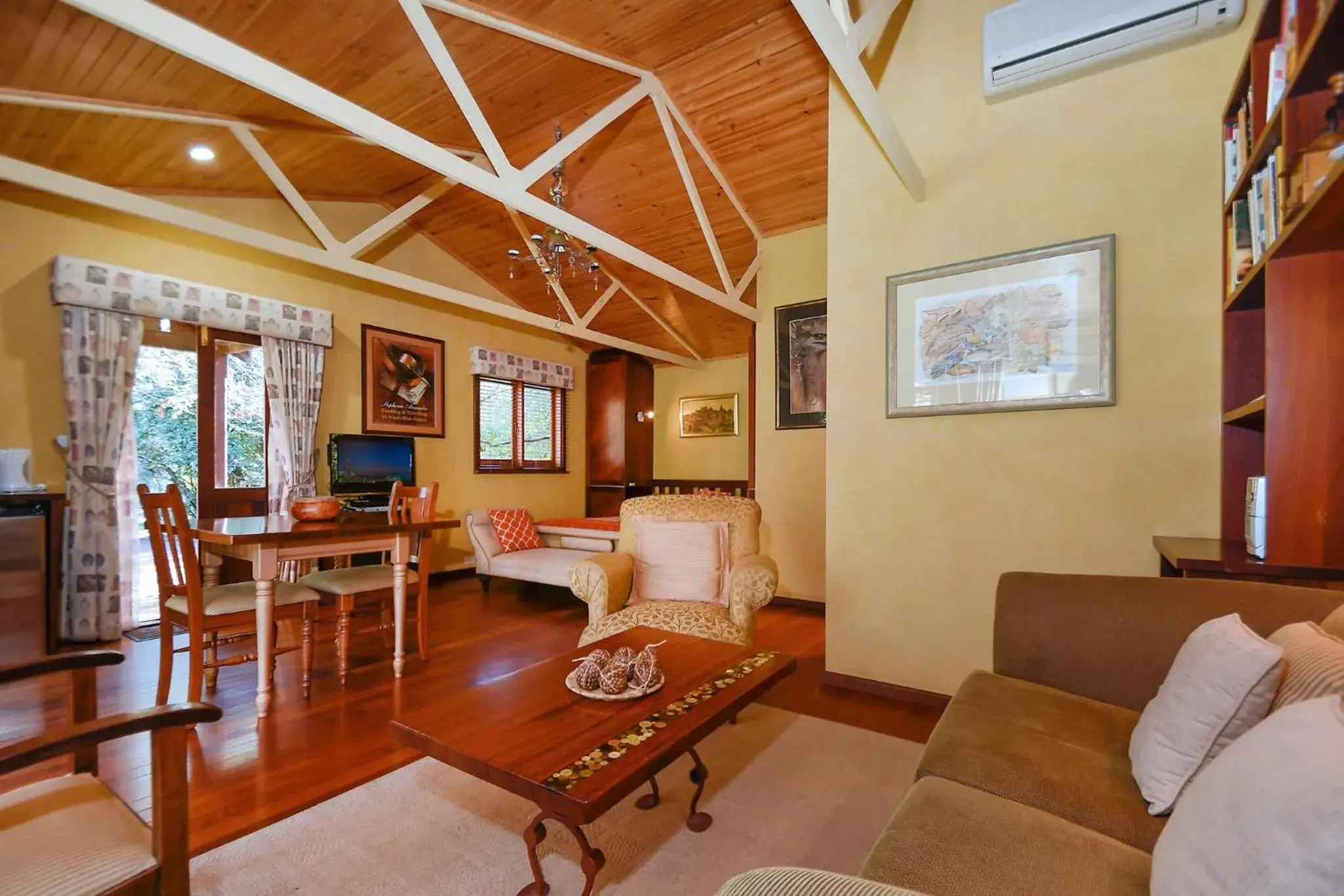 Cooks Suite with Spa Bath in Ford House Bed & Breakfast Cooks Suite with Spa Bath in Ford House Bed & Breakfast