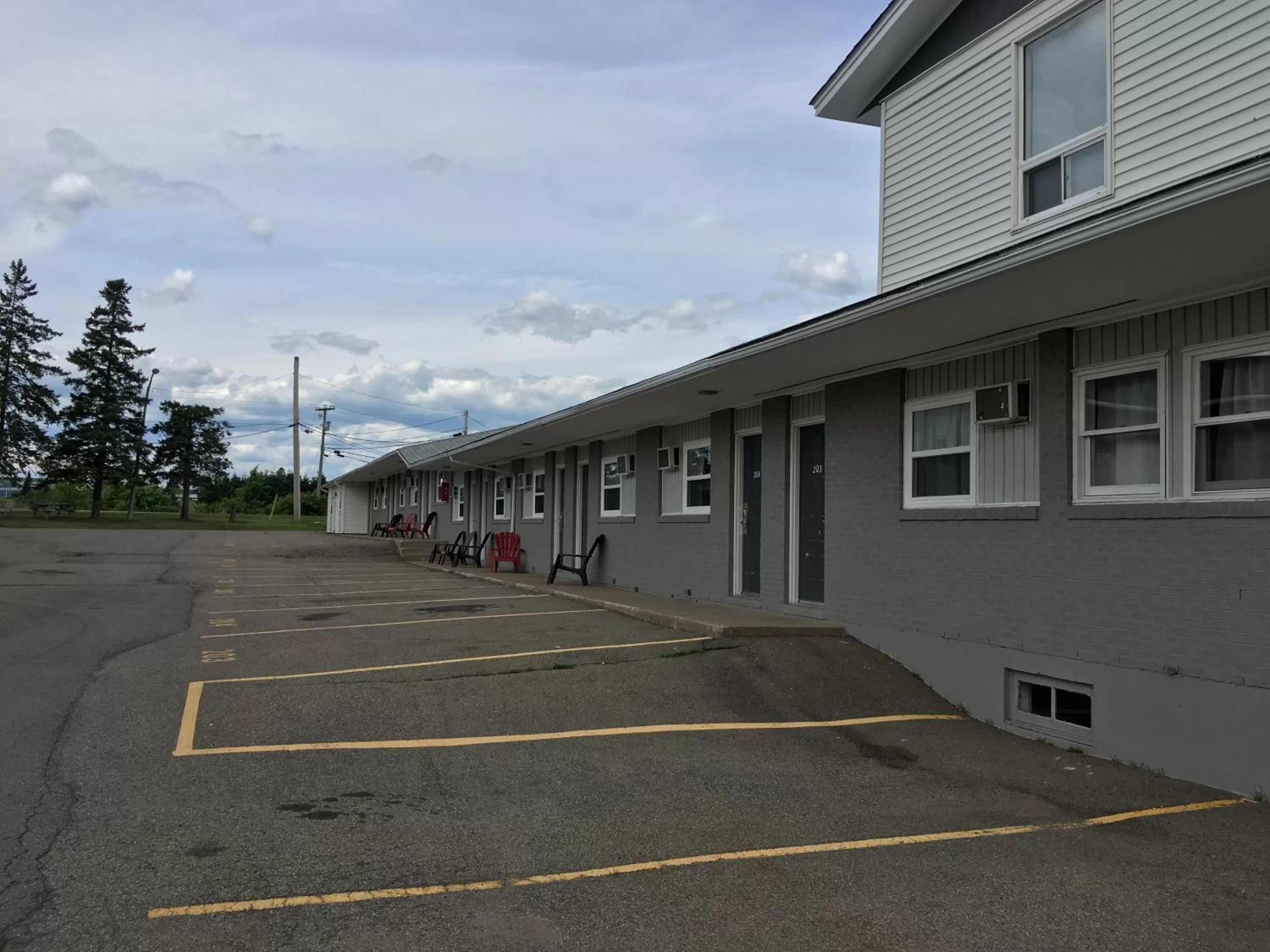 Property building, Facade/Entrance in Fairway Inn