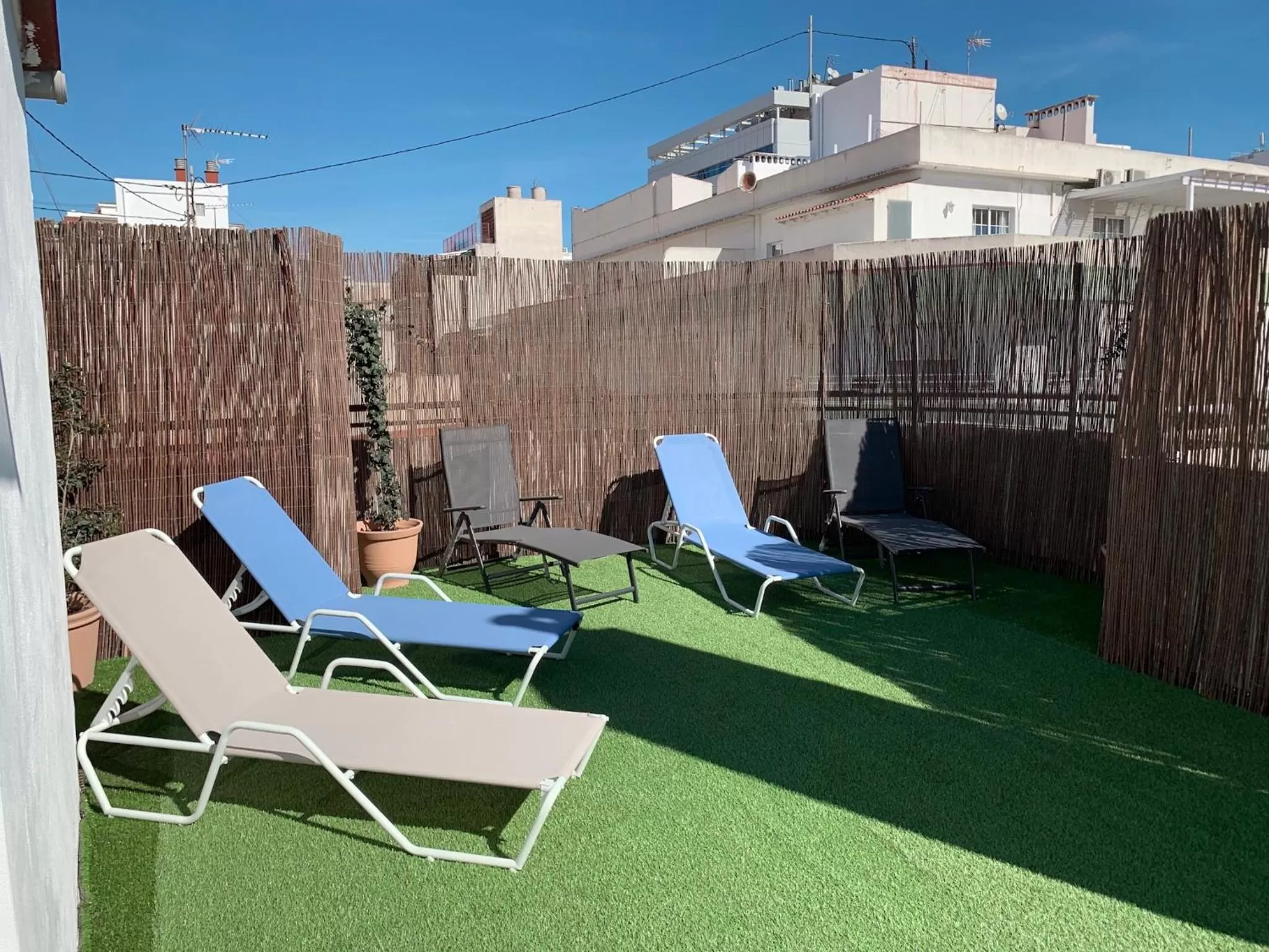 Property building in Alicante Center Apart