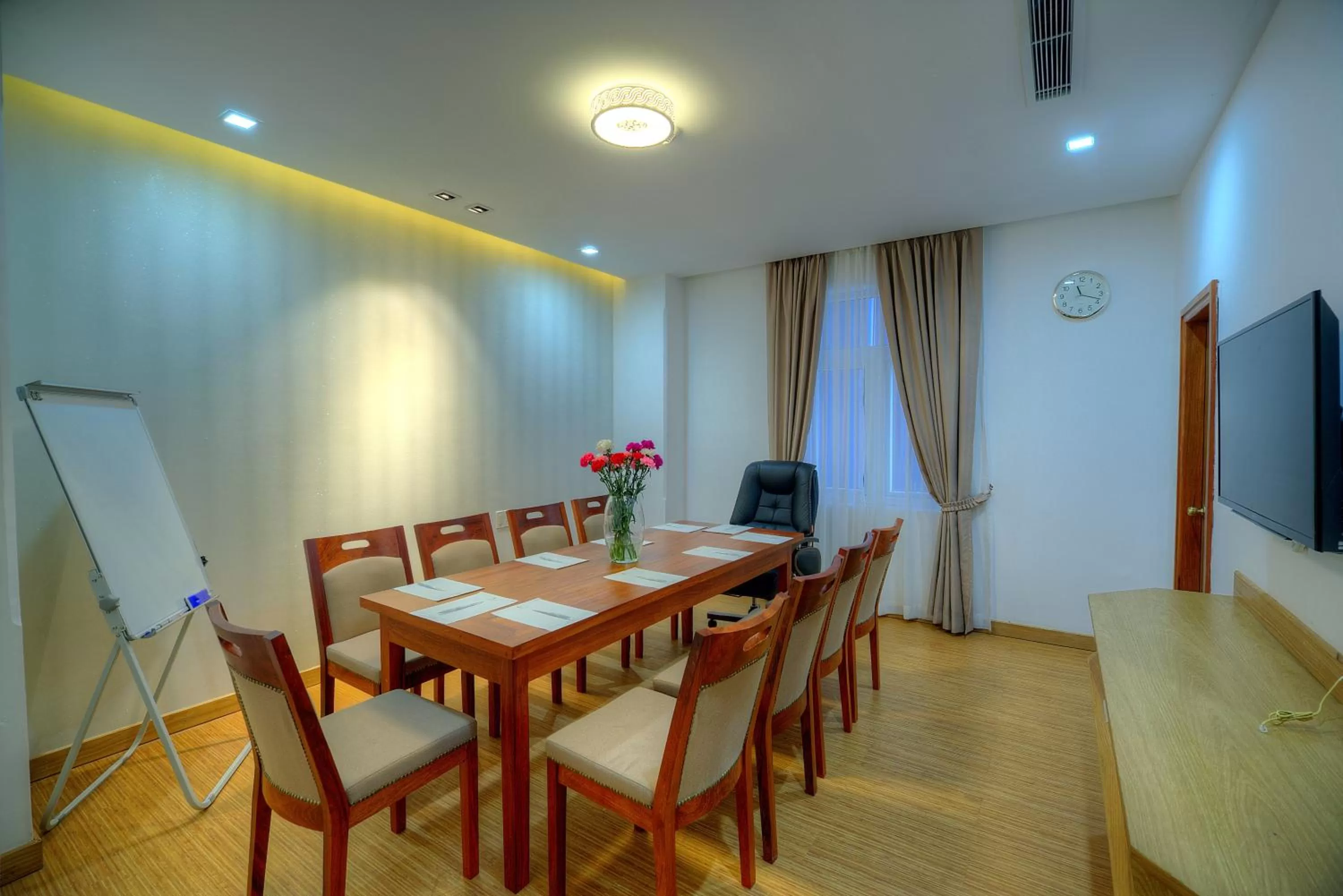 Meeting/conference room in Orussey One Hotel & Apartment