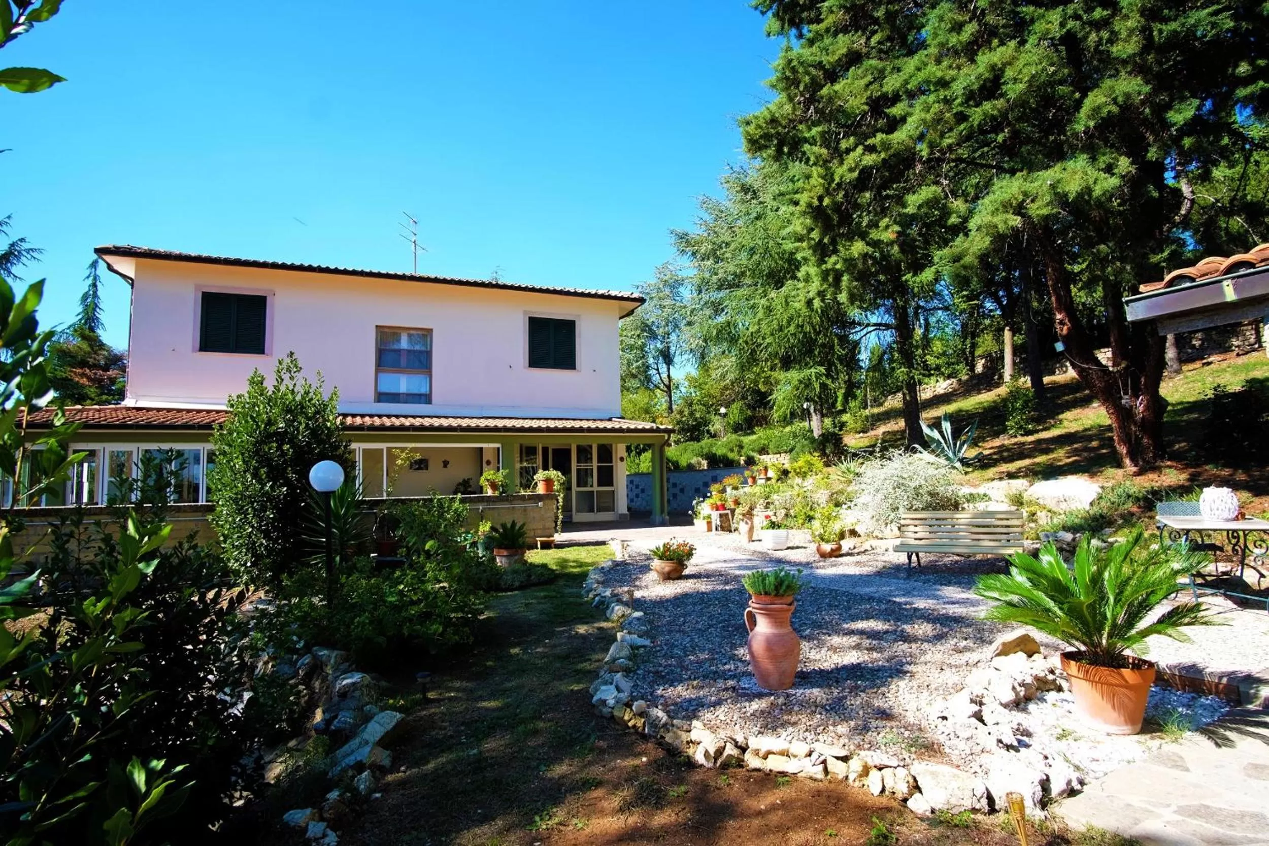 Garden, Property Building in Bed and Breakfast Romantica Evasione