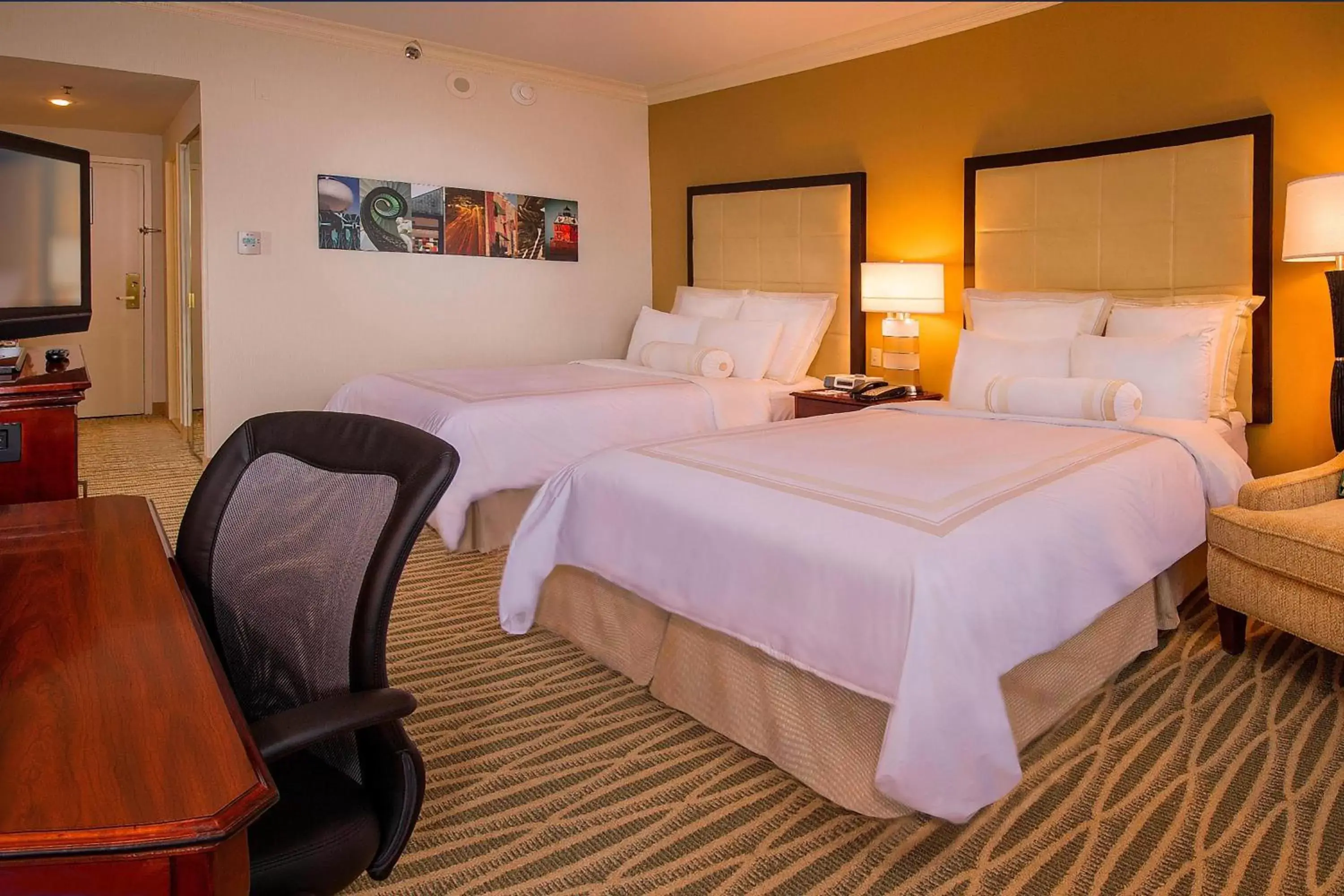 Double Room with Two Double Beds - Concierge Level in BWI Airport Marriott Double Room with Two Double Beds - Concierge Level in BWI Airport Marriott