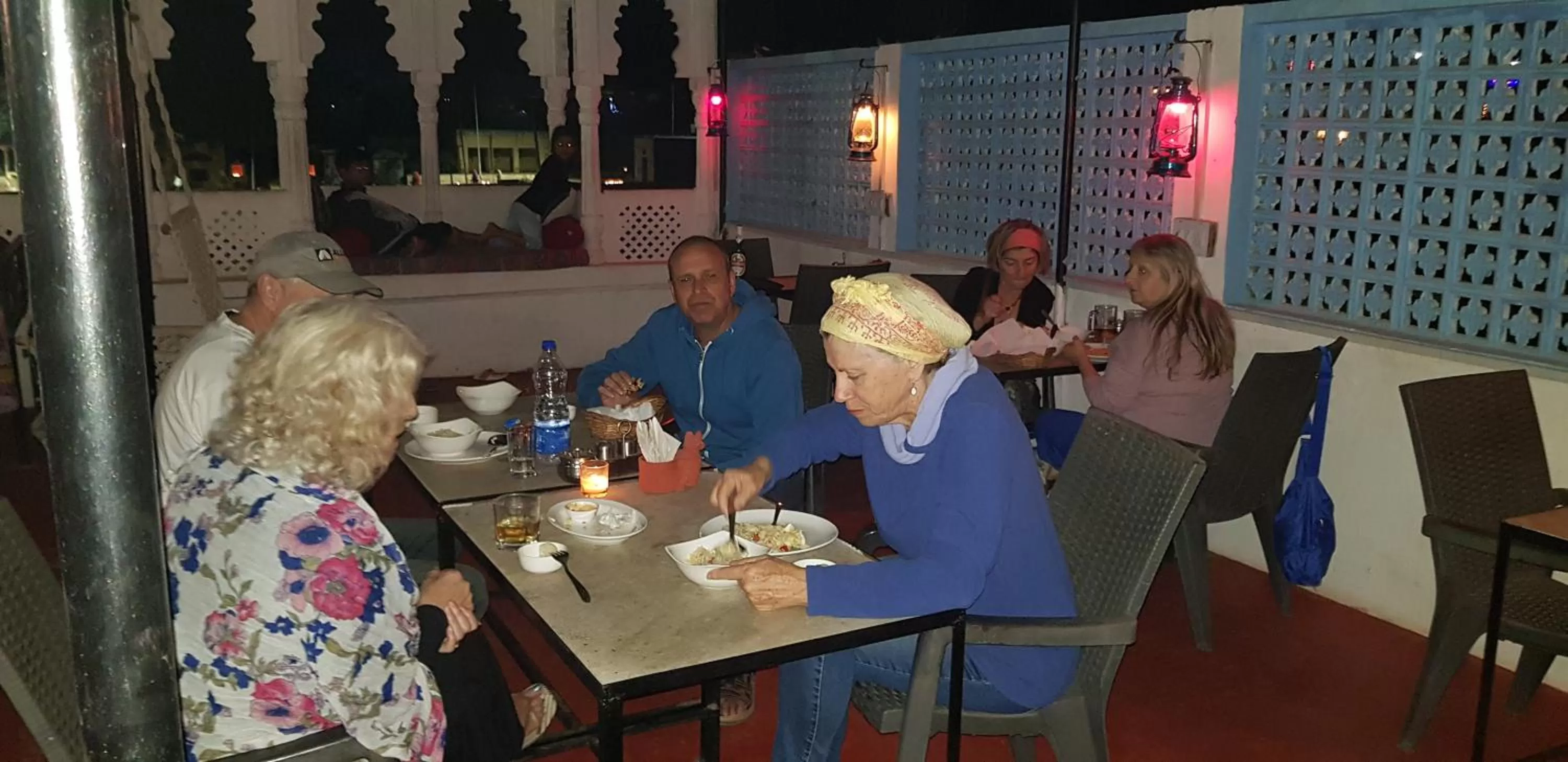 Restaurant/places to eat in Hotel Bundi House