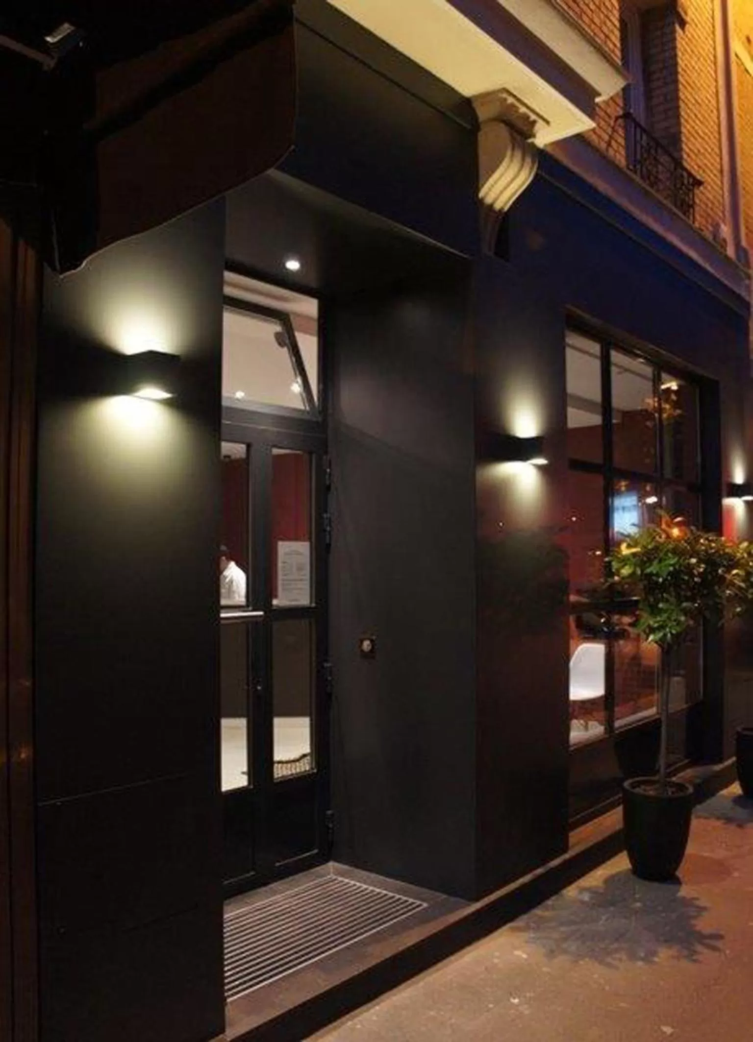 Facade/entrance in Parici Hôtel Boulogne Billancourt