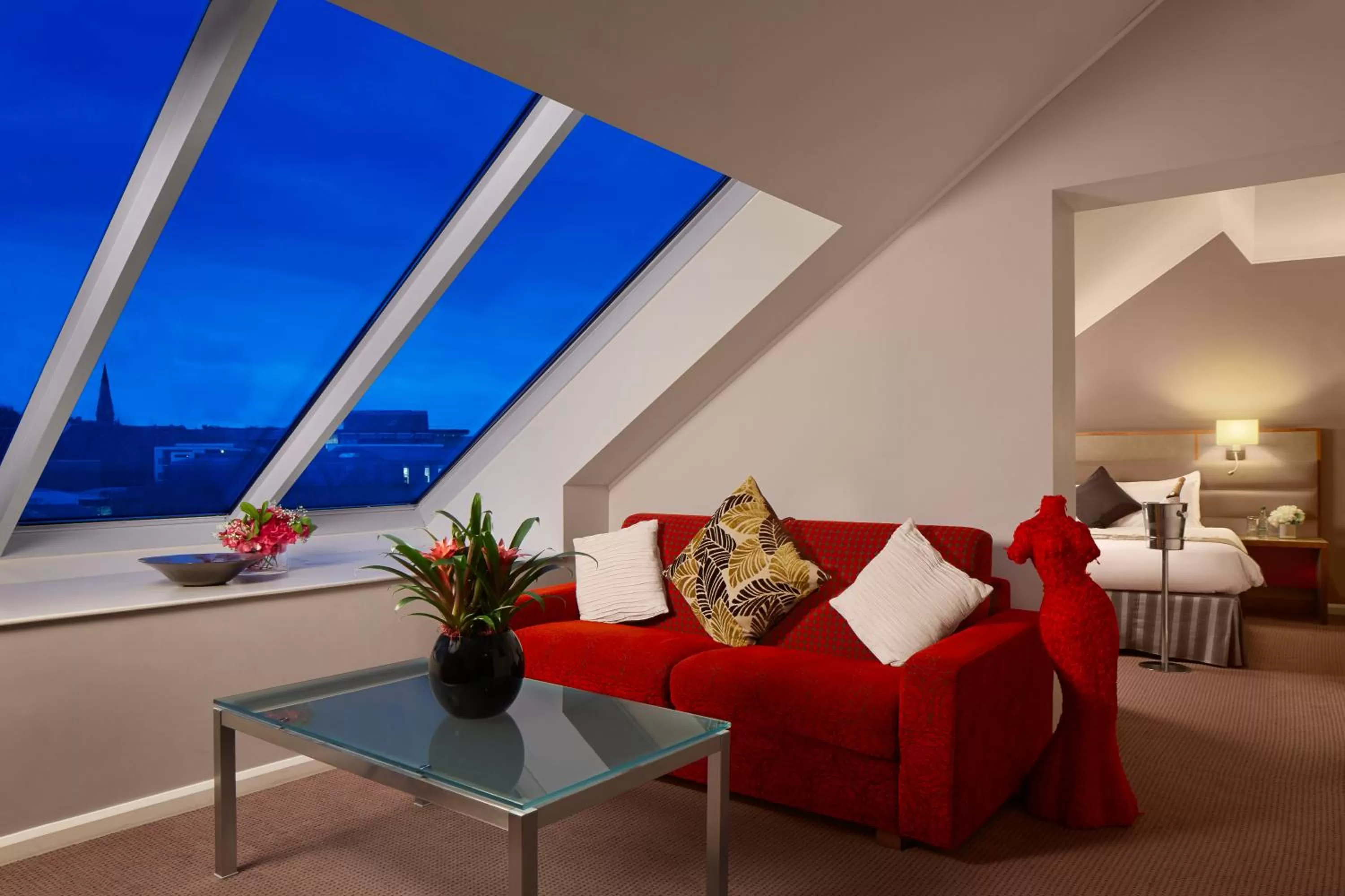 Seating area, Bed in Radisson Blu Hotel, Durham