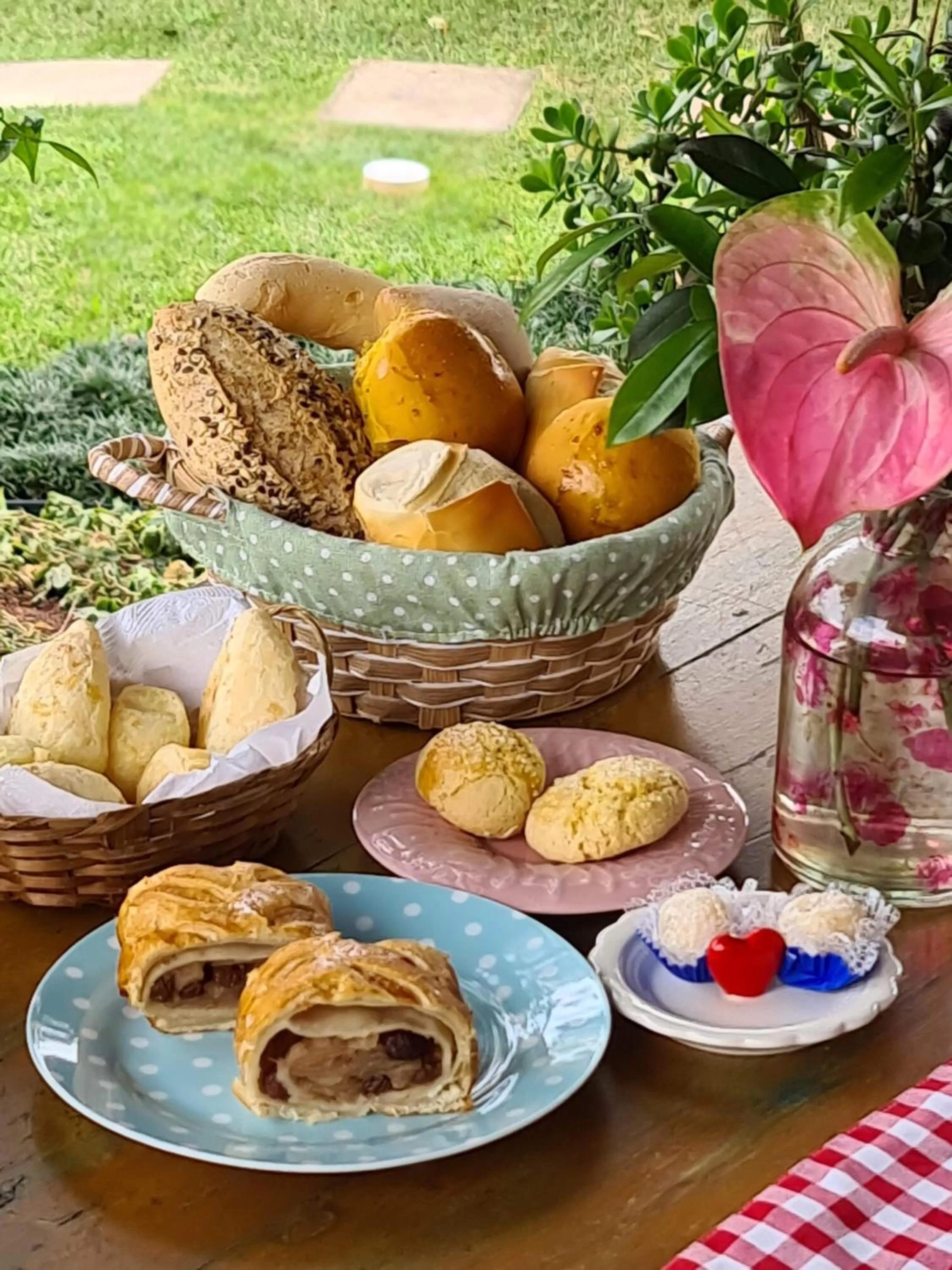 Breakfast in Pousada Vila Rosada