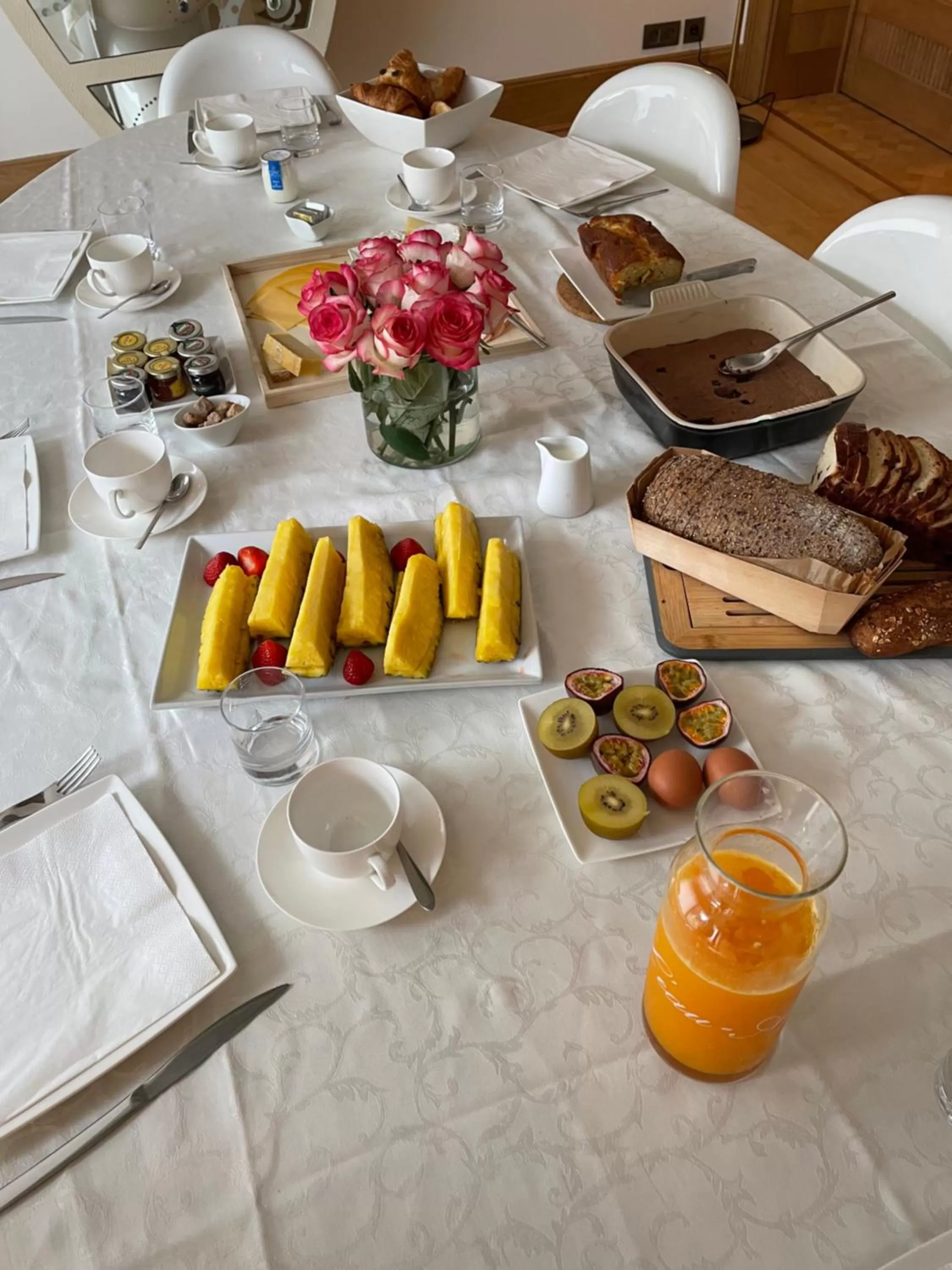 Breakfast in B&B Suites 124