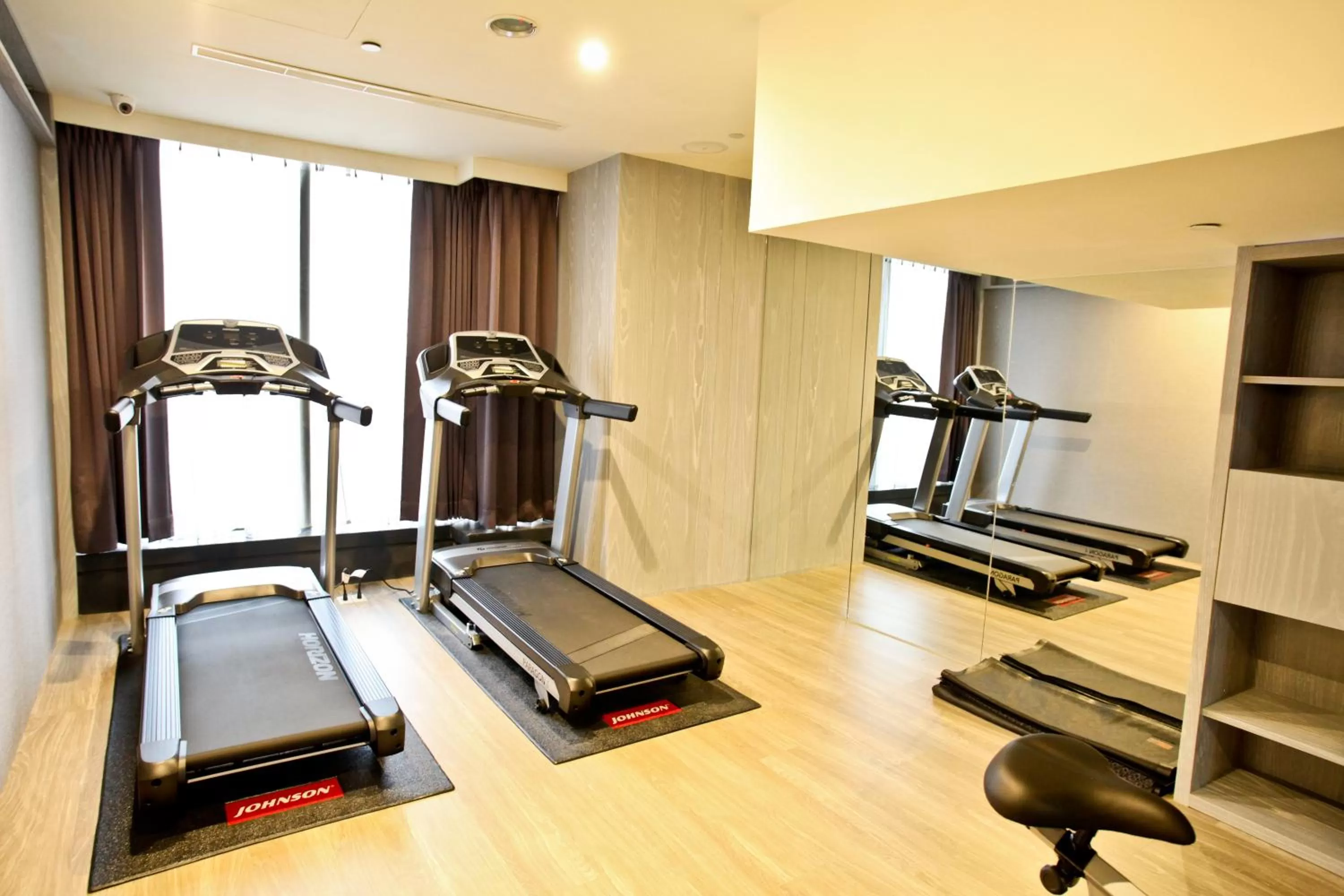 Fitness centre/facilities in FX Hotel Tainan