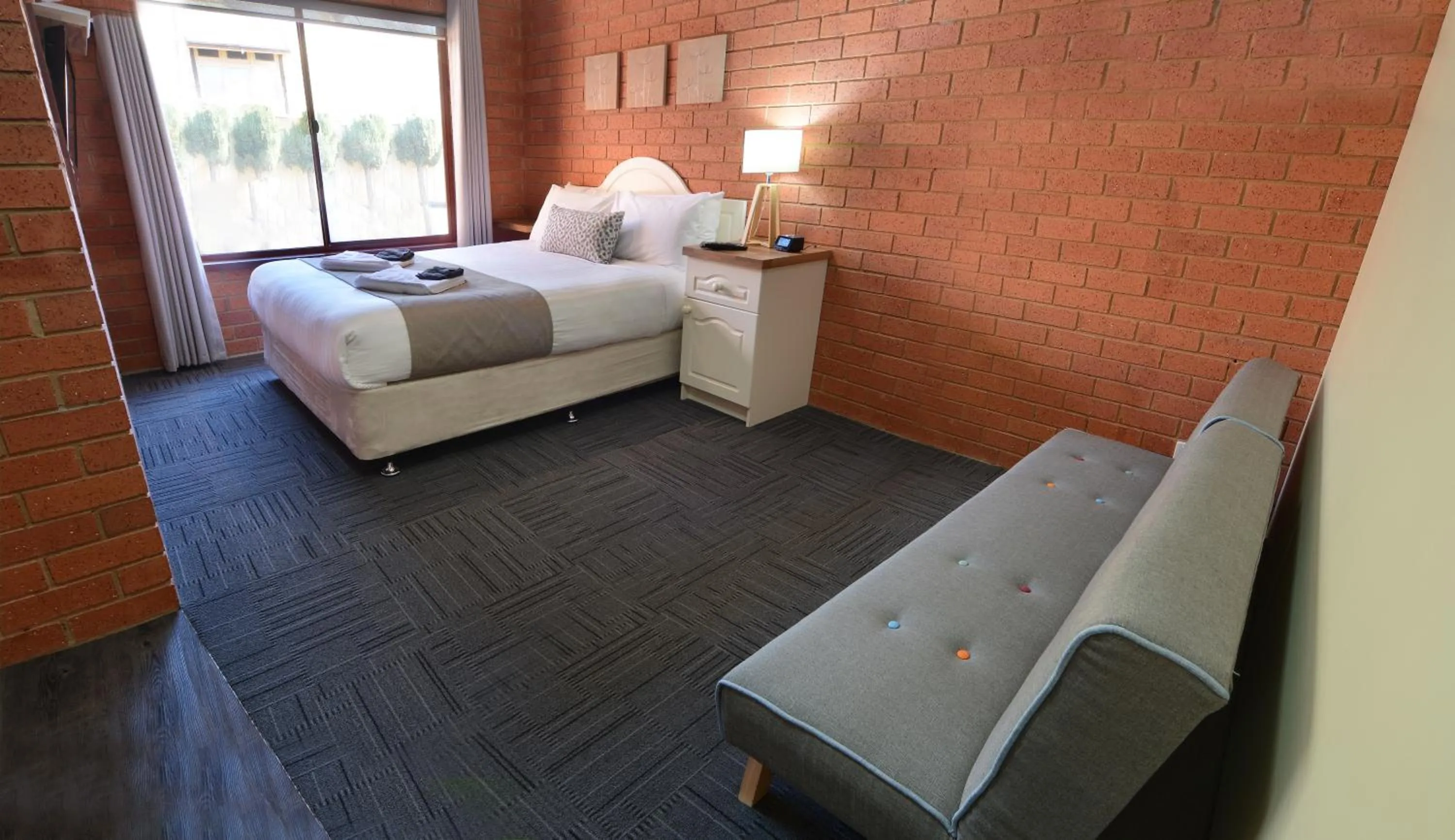 Photo of the whole room, Bed in Bendigo Goldfields Motor Inn