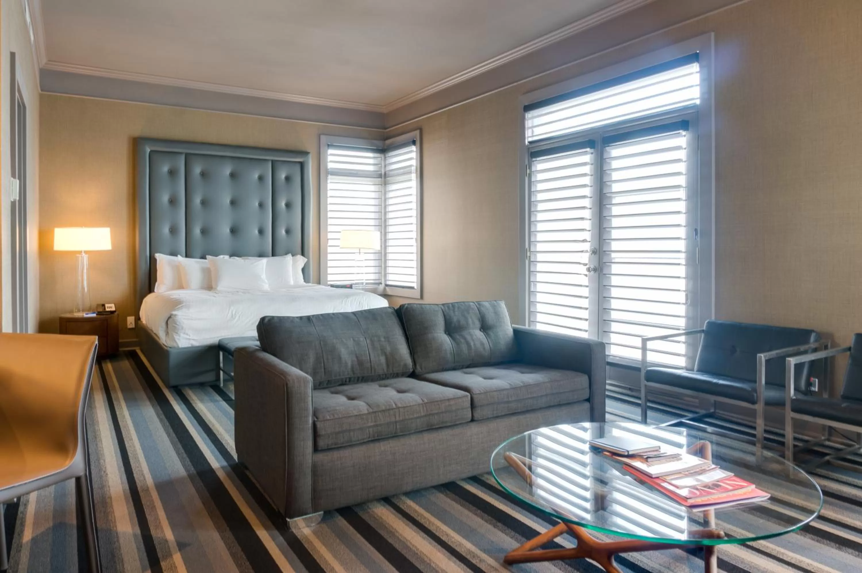 Photo of the whole room, Bed in Hotel Arts Kensington