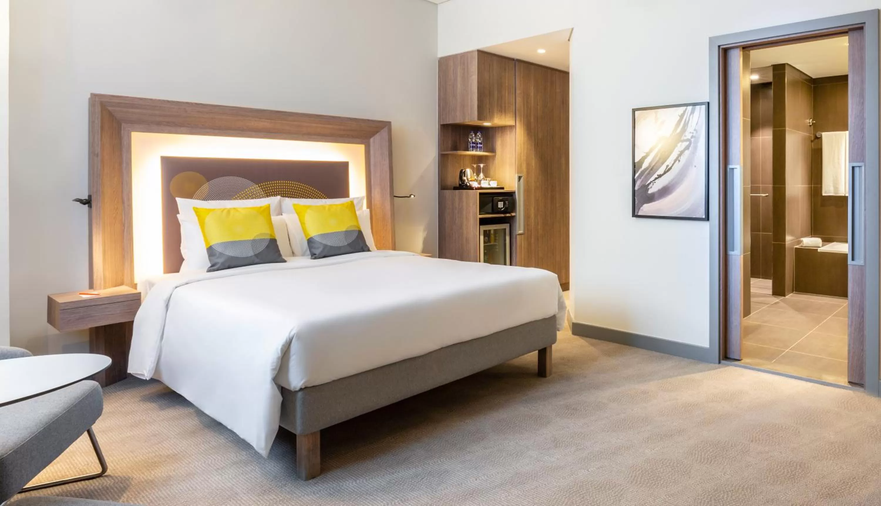 Deluxe Suite with 1 Double Bed and 1 Sofa Bed in Novotel Bur Dubai - Healthcare City