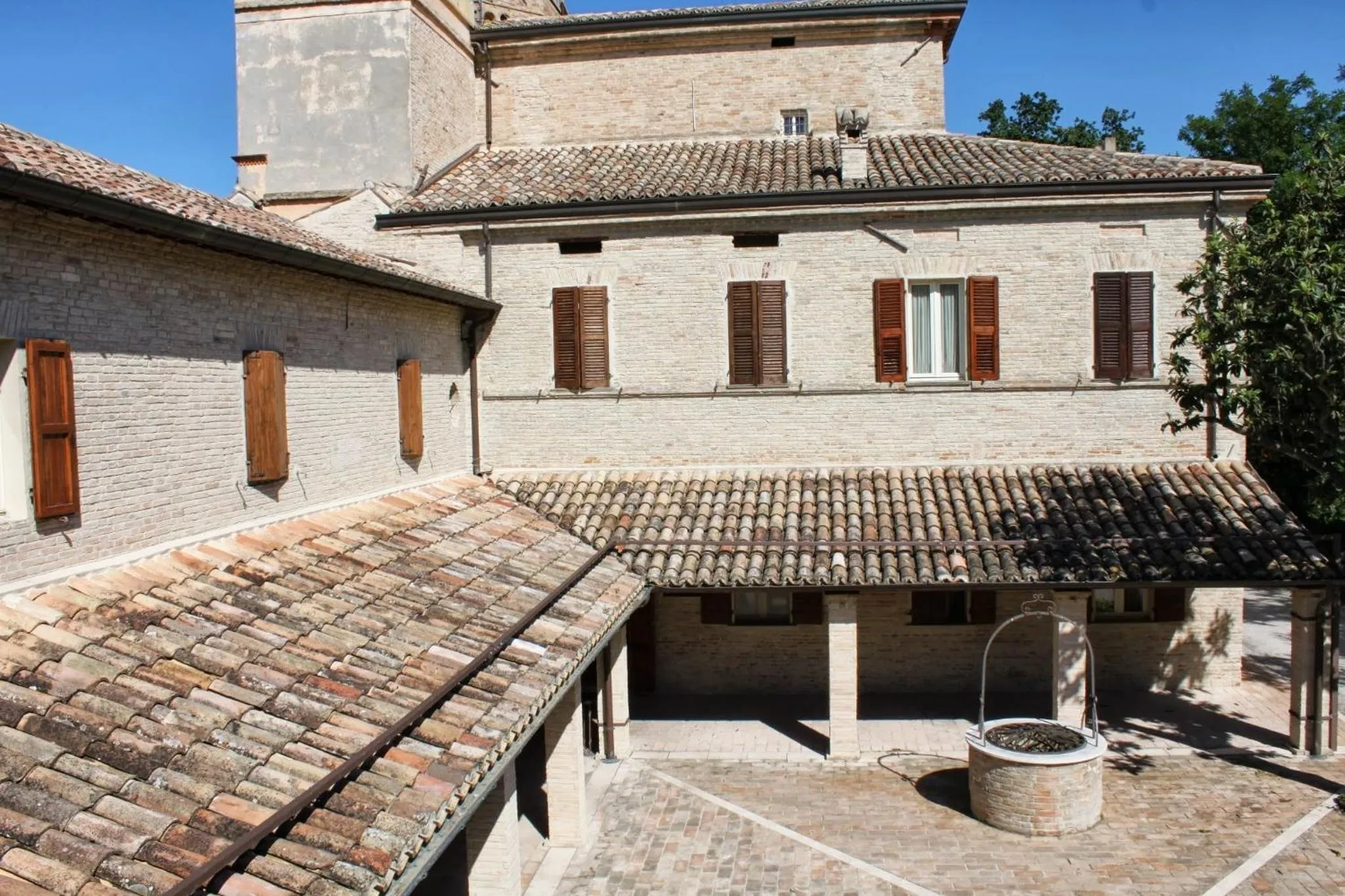 Facade/entrance in Castello Montegiove