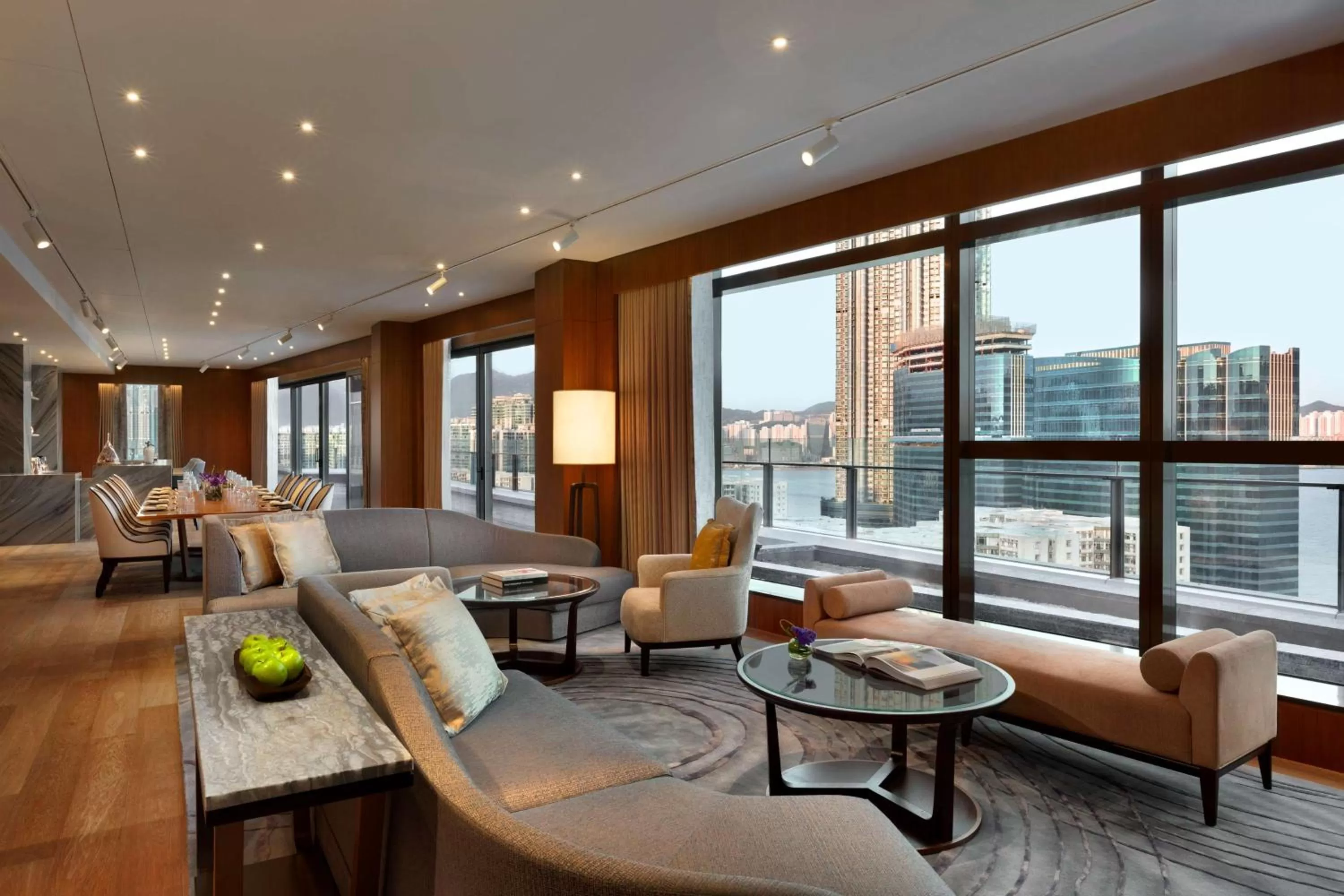 TV and multimedia in Kerry Hotel Hong Kong by Shangri-la