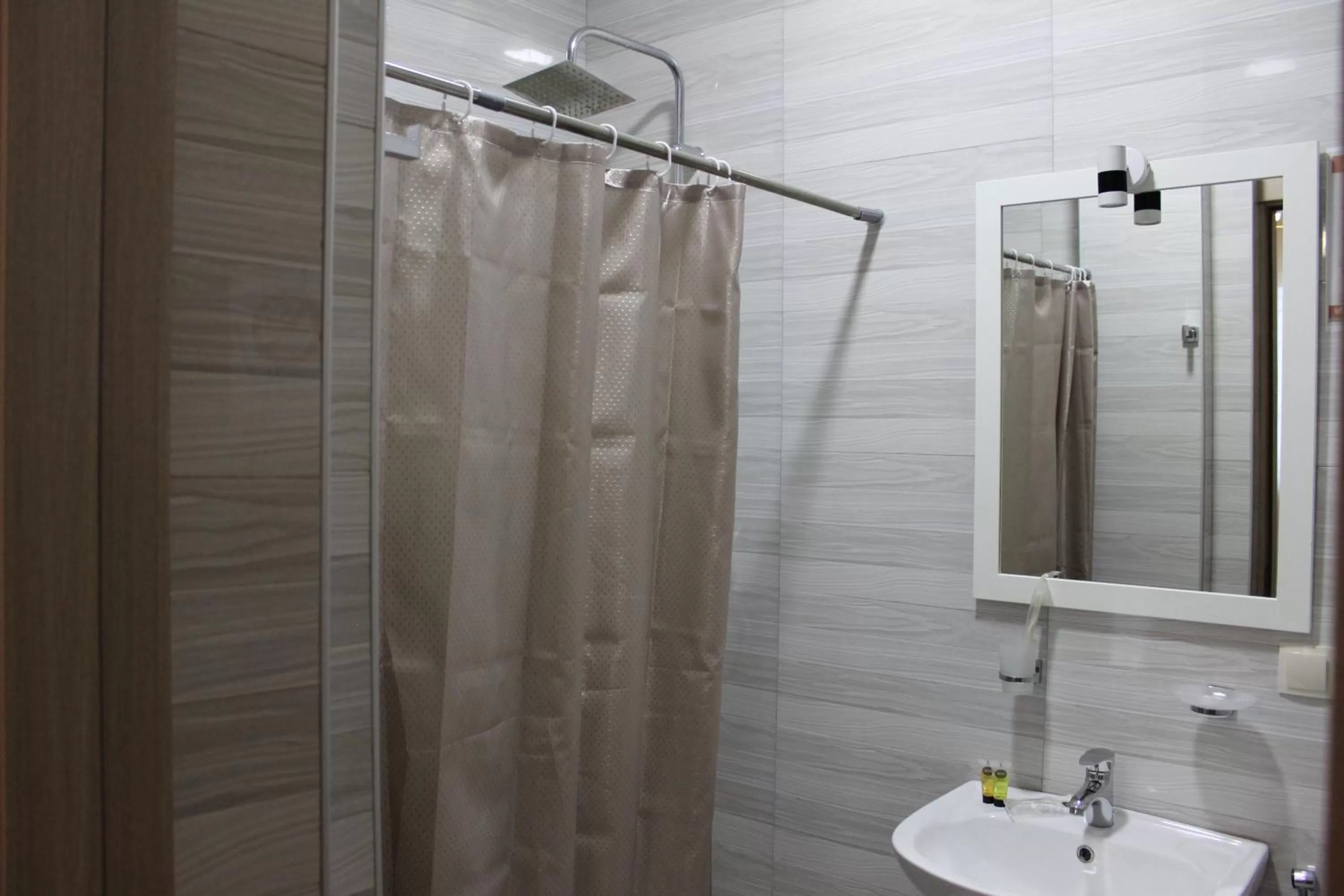 Shower in Family Hotel Triston