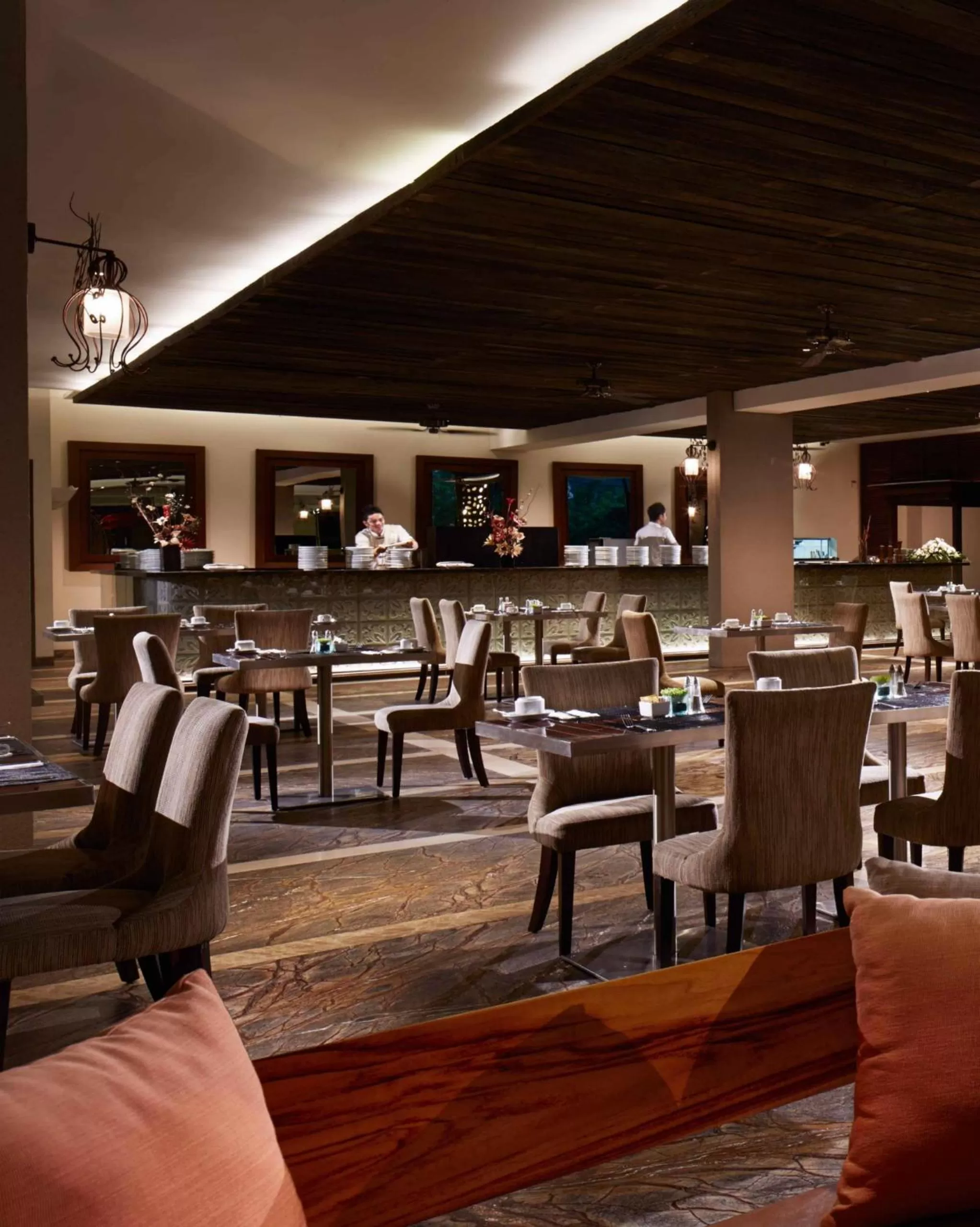 Restaurant/places to eat in Sun Island Hotel & Spa Kuta