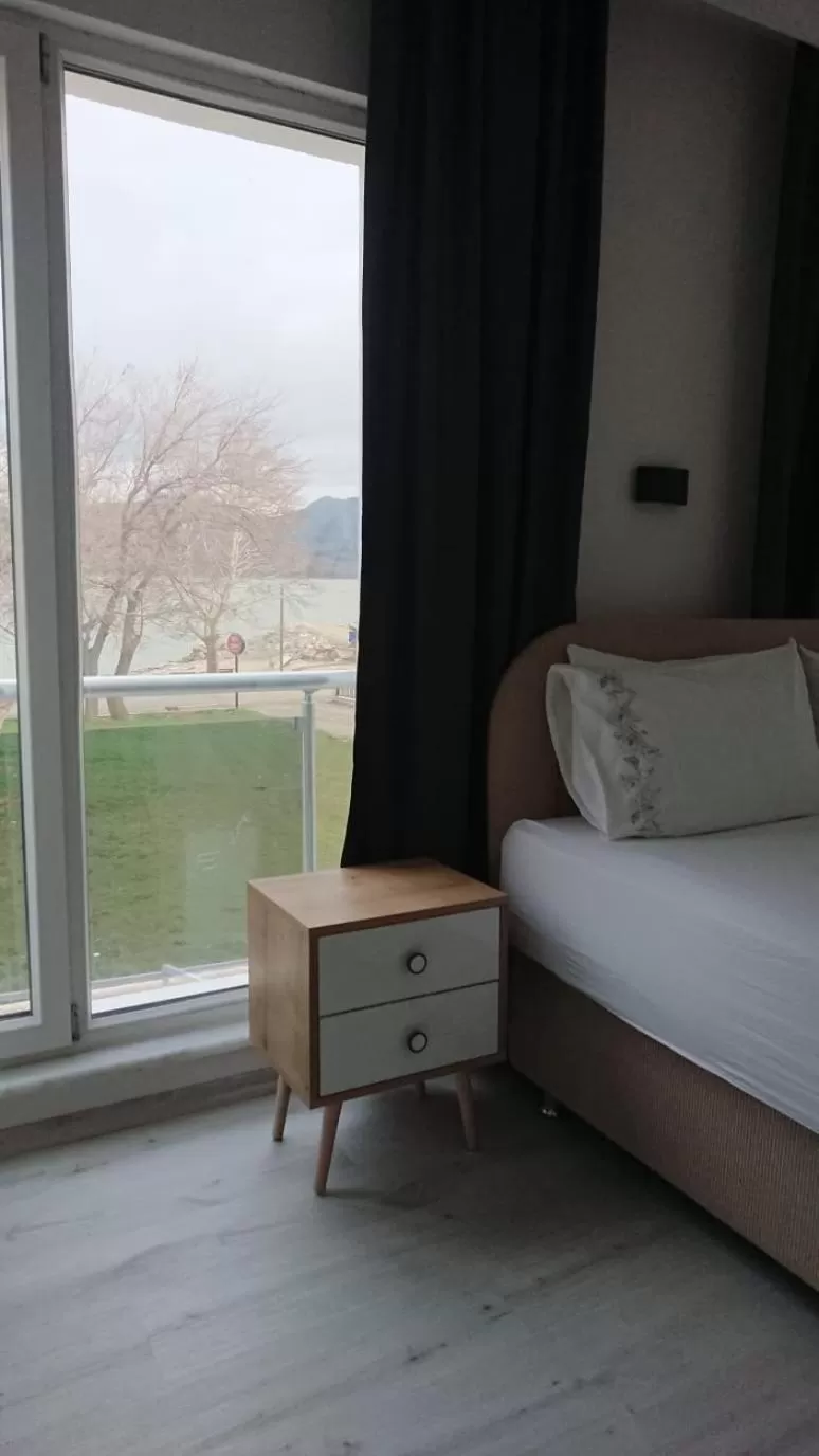 Bed in Ali's Pension ada alis