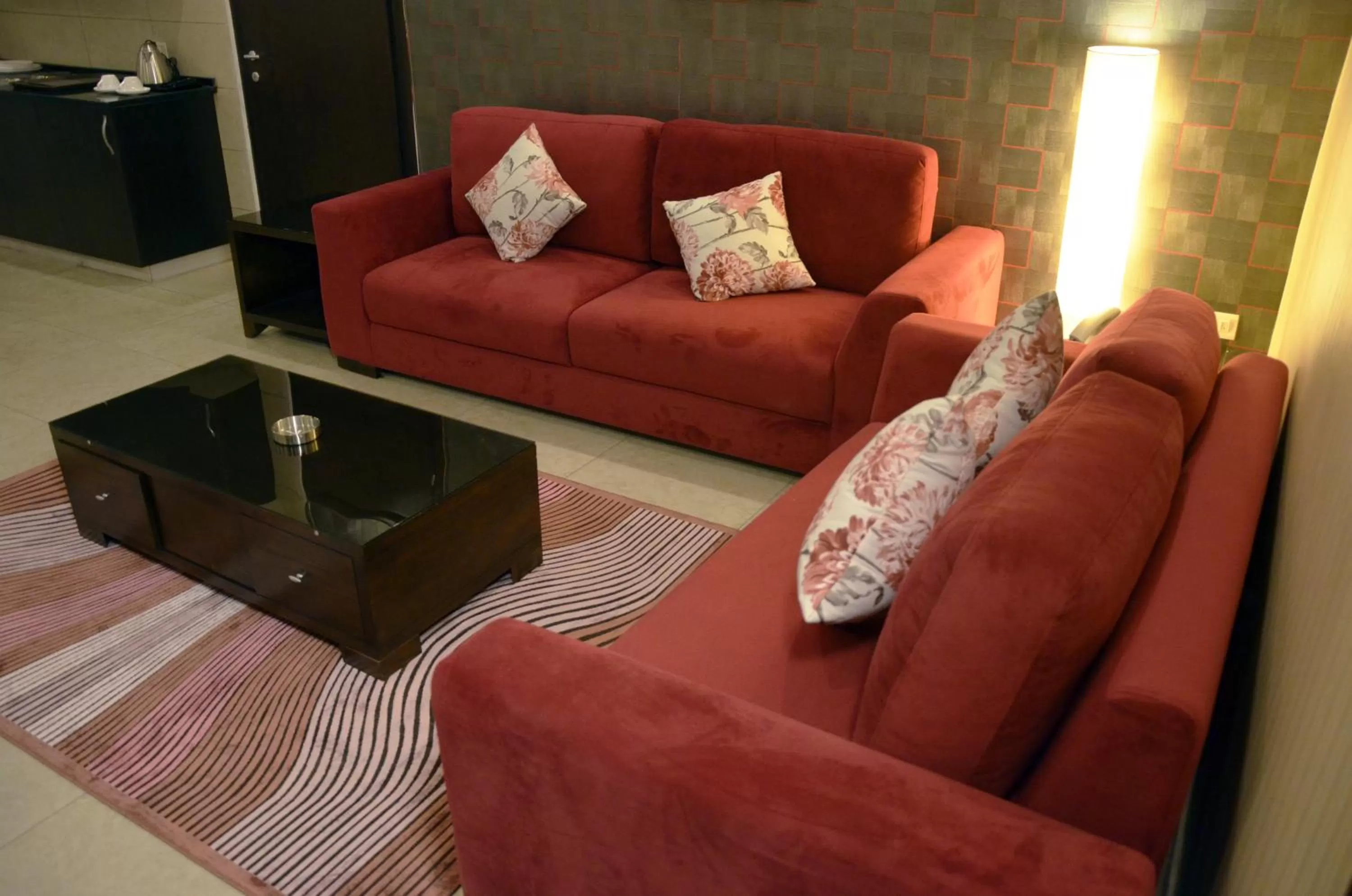 Living room in City Rose Hotel Suites