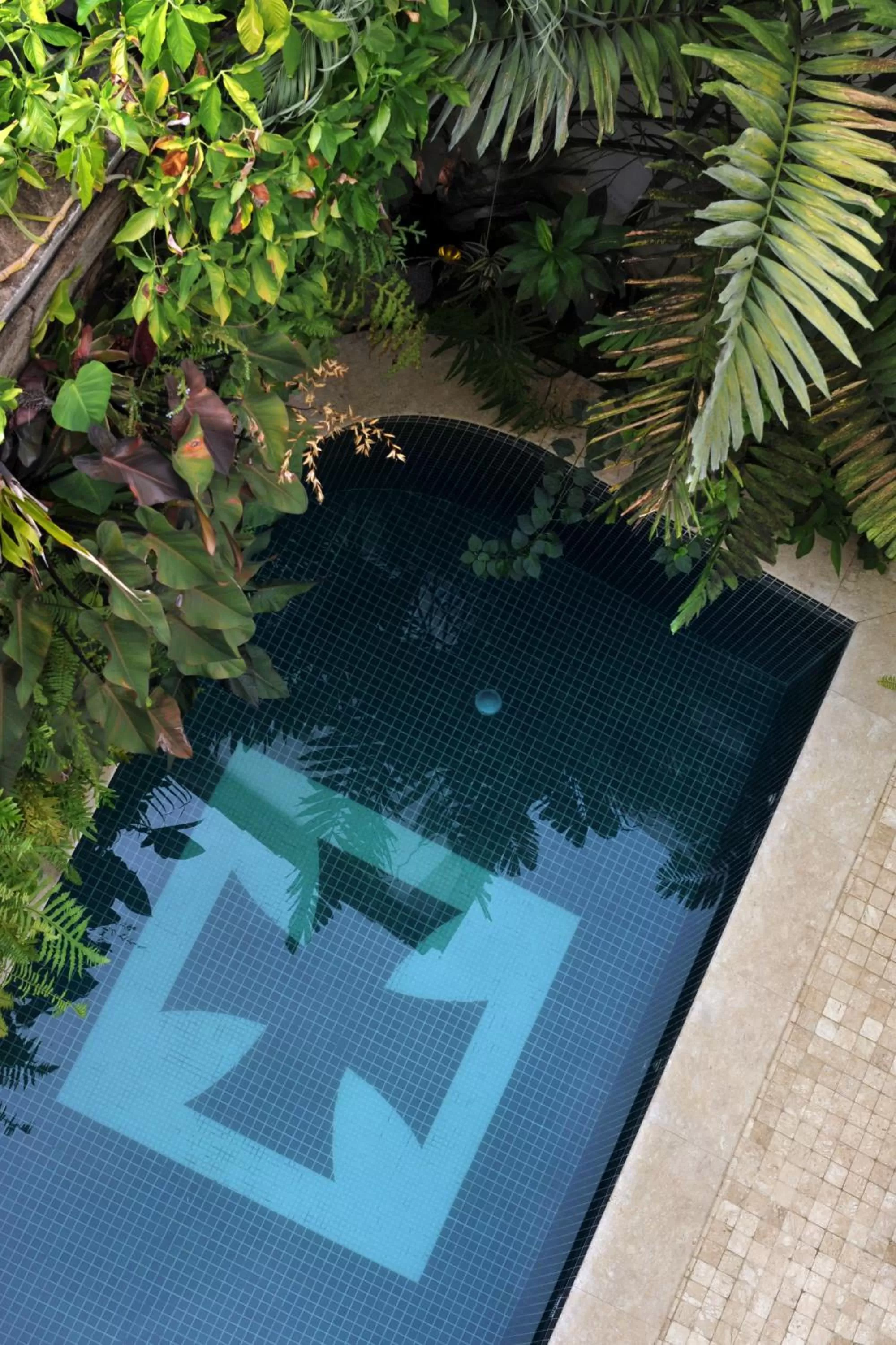 Swimming pool in Hotel Villa Bahia