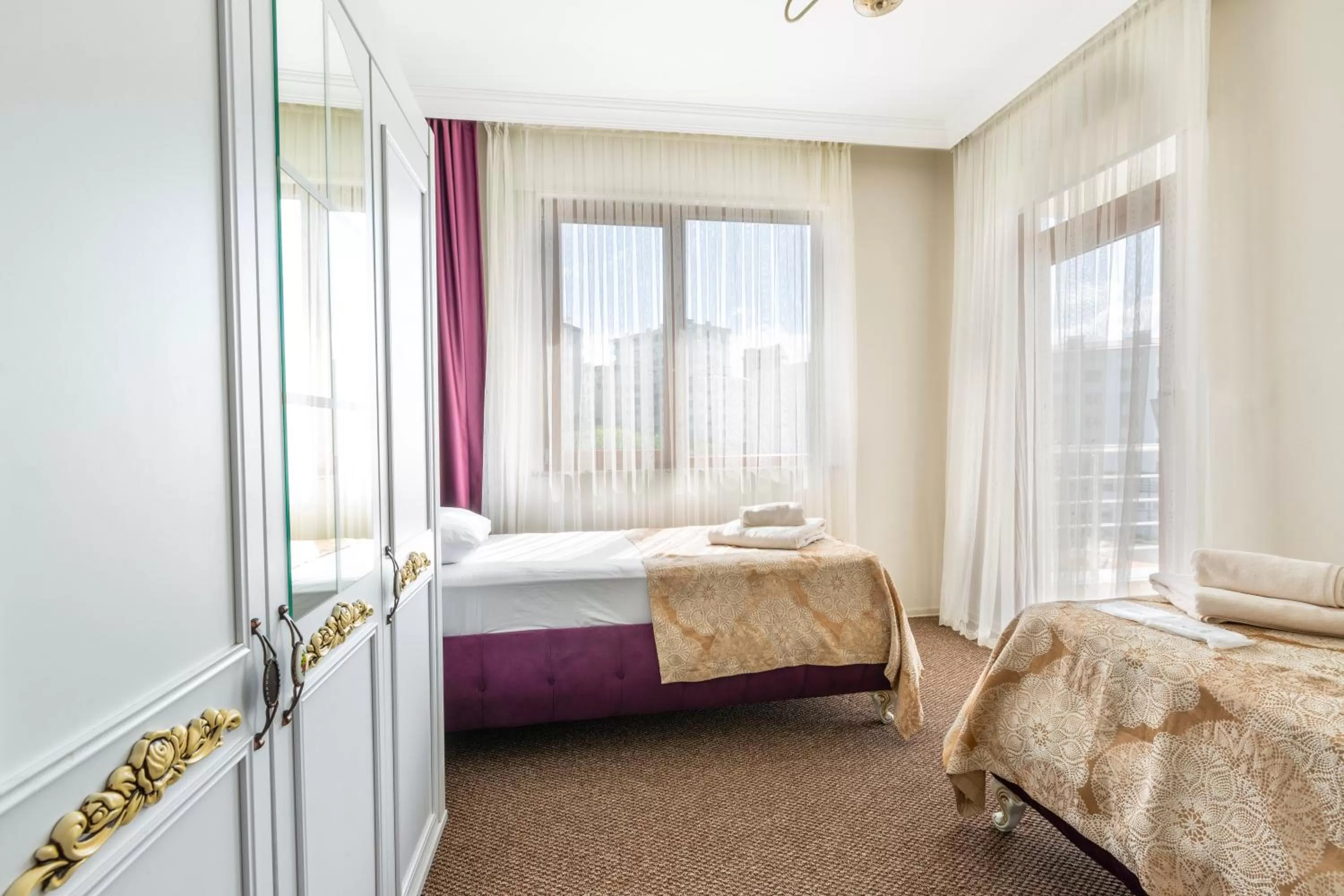 Bed in Bikka&Asell Suite Hotel