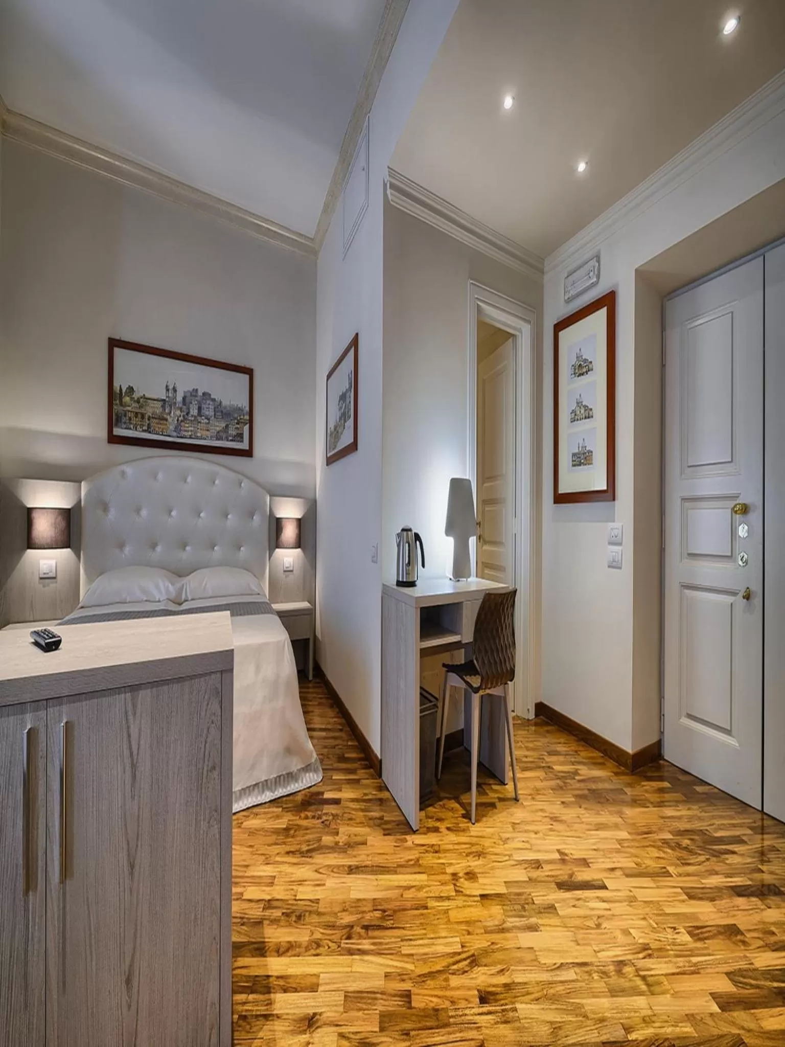 Bedroom in Polinari Rooms San Pietro Roma