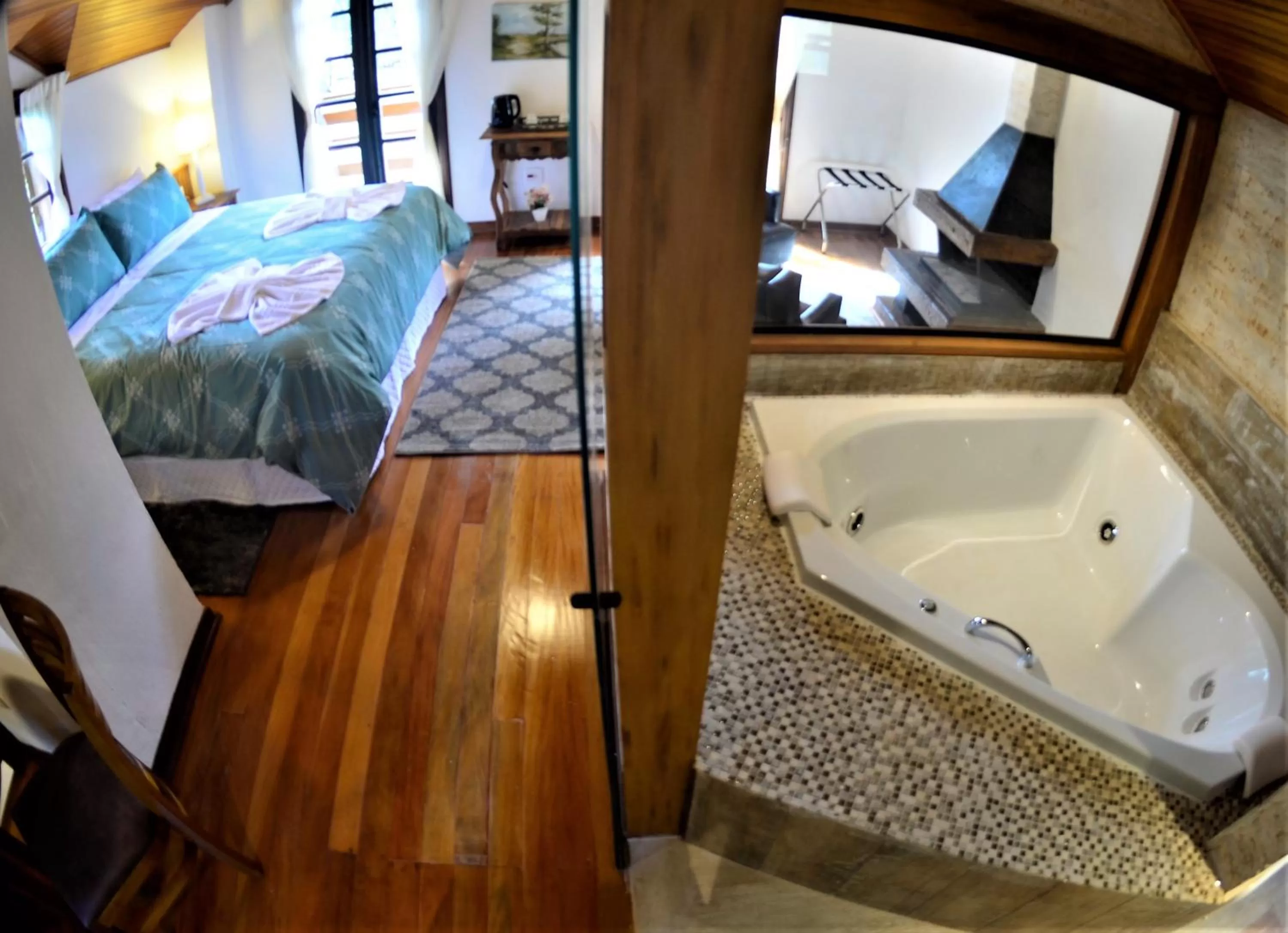 Photo of the whole room, Bed in Pousada Toca Da Coruja