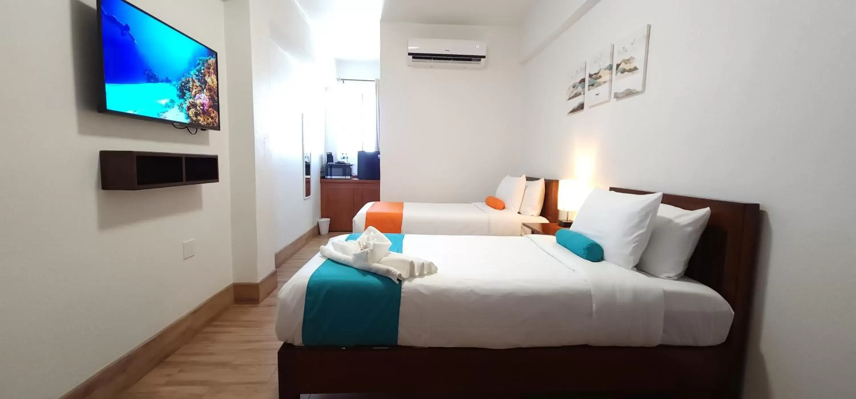 Deluxe Twin Room - single occupancy in Voyager Sun & Reef Hotel Deluxe Twin Room - single occupancy in Voyager Sun & Reef Hotel