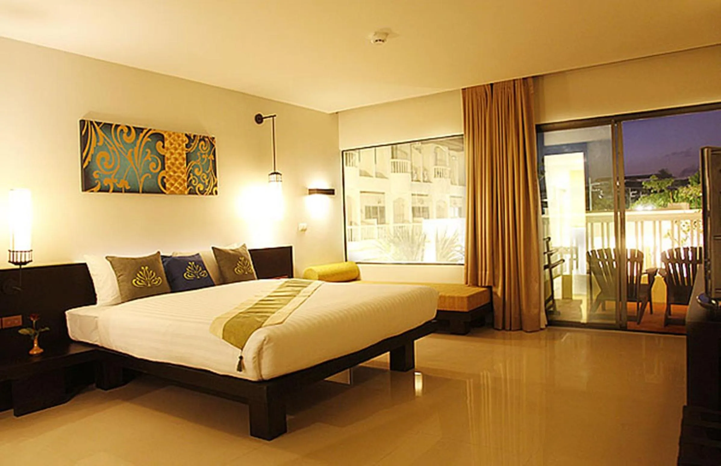 Photo of the whole room, Bed in Palmyra Patong Resort Phuket - SHA Extra Plus