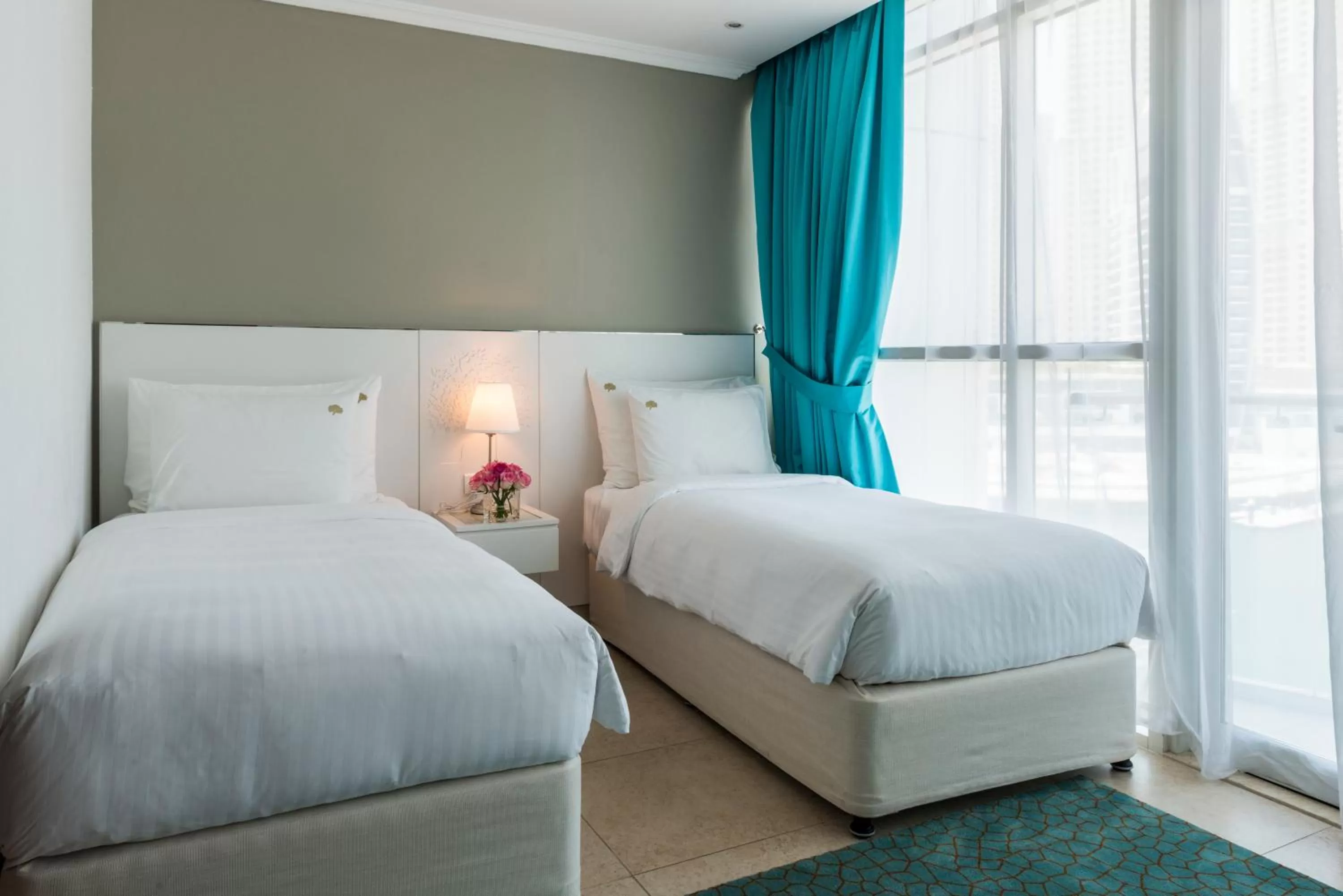 Bedroom, Bed in Jannah Place Dubai Marina