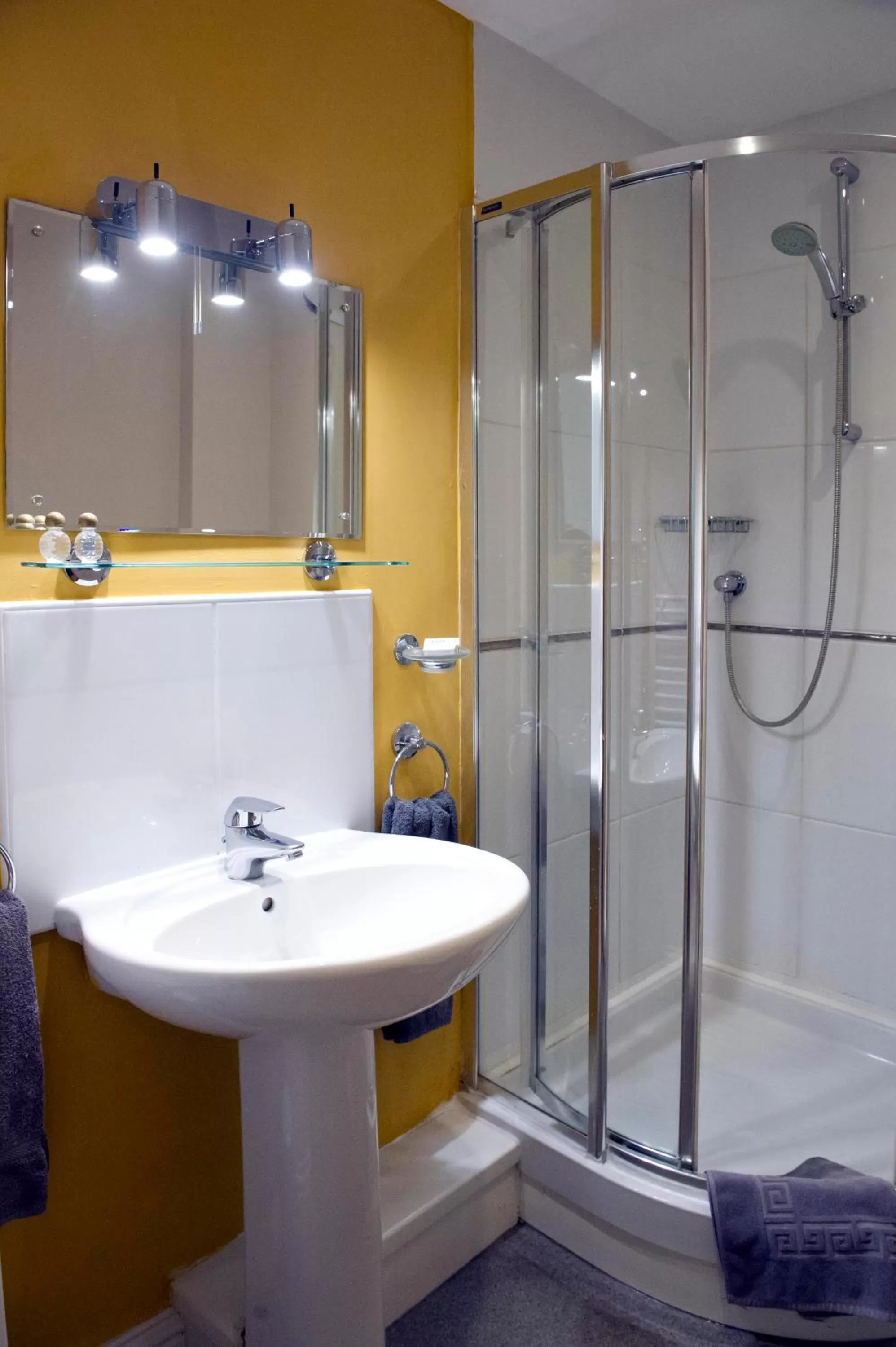 Rose and Crown Hotel