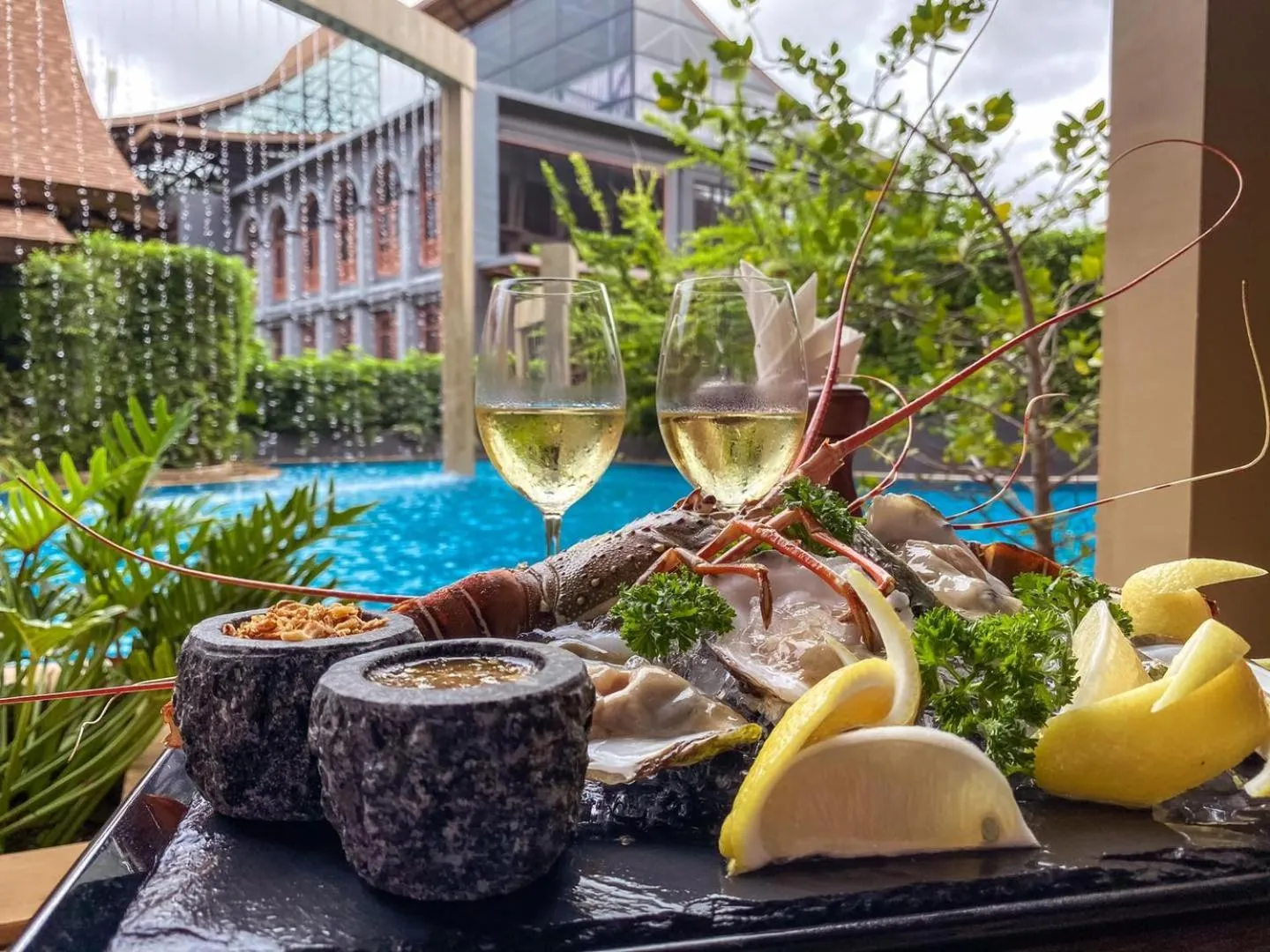 Food and drinks in Aurico Kata Resort & Spa - SHA Extra Plus