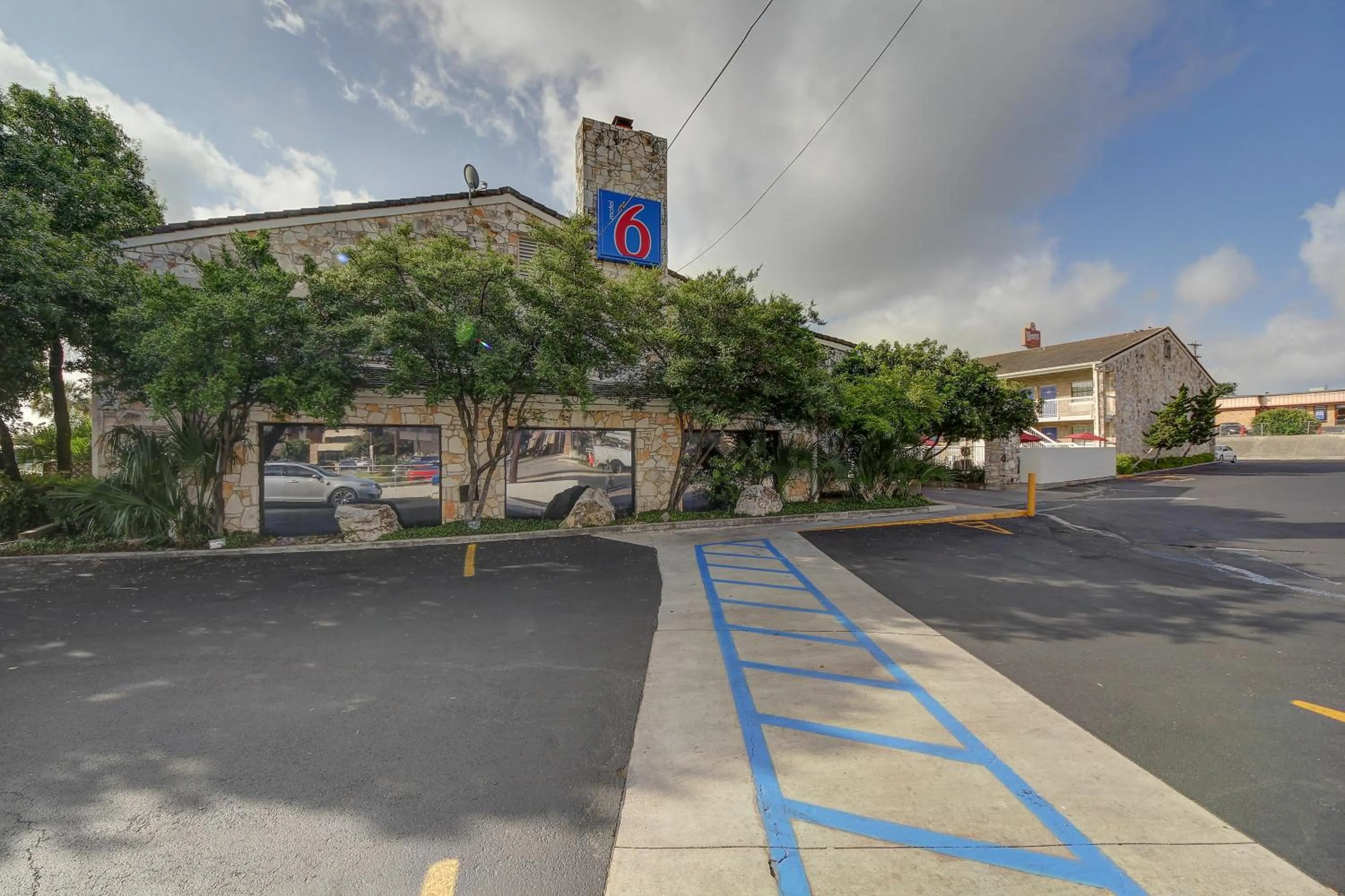 Facade/entrance in Motel 6-San Antonio, TX - Northwest Medical Center
