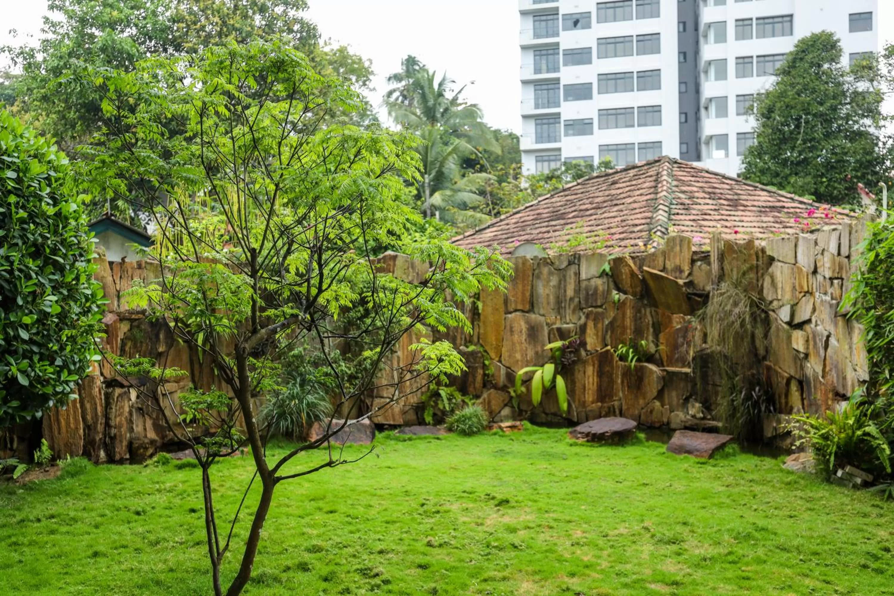 Property building in Hotel Ganthera Kandy