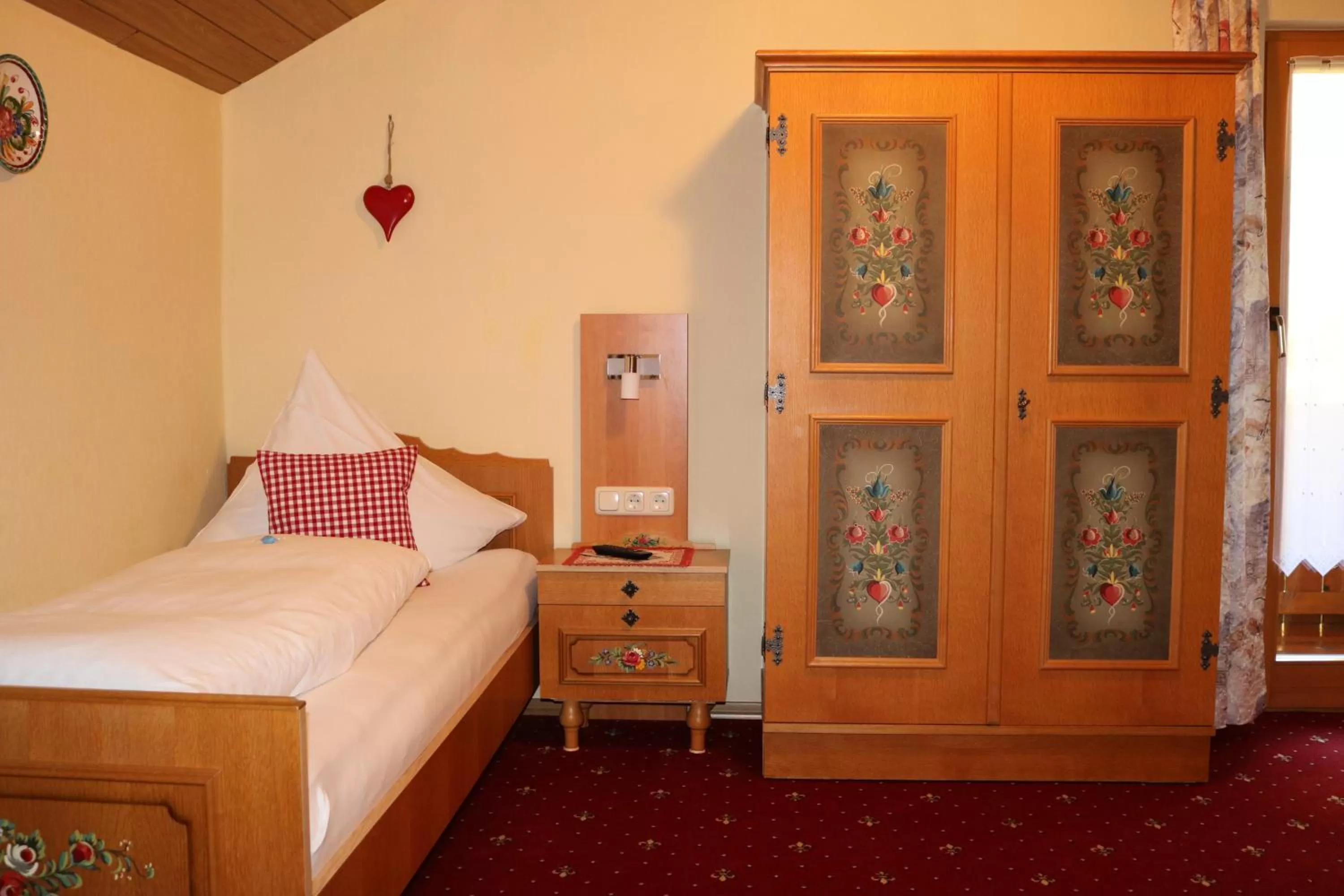 Photo of the whole room in GarniHotel - Arberblick