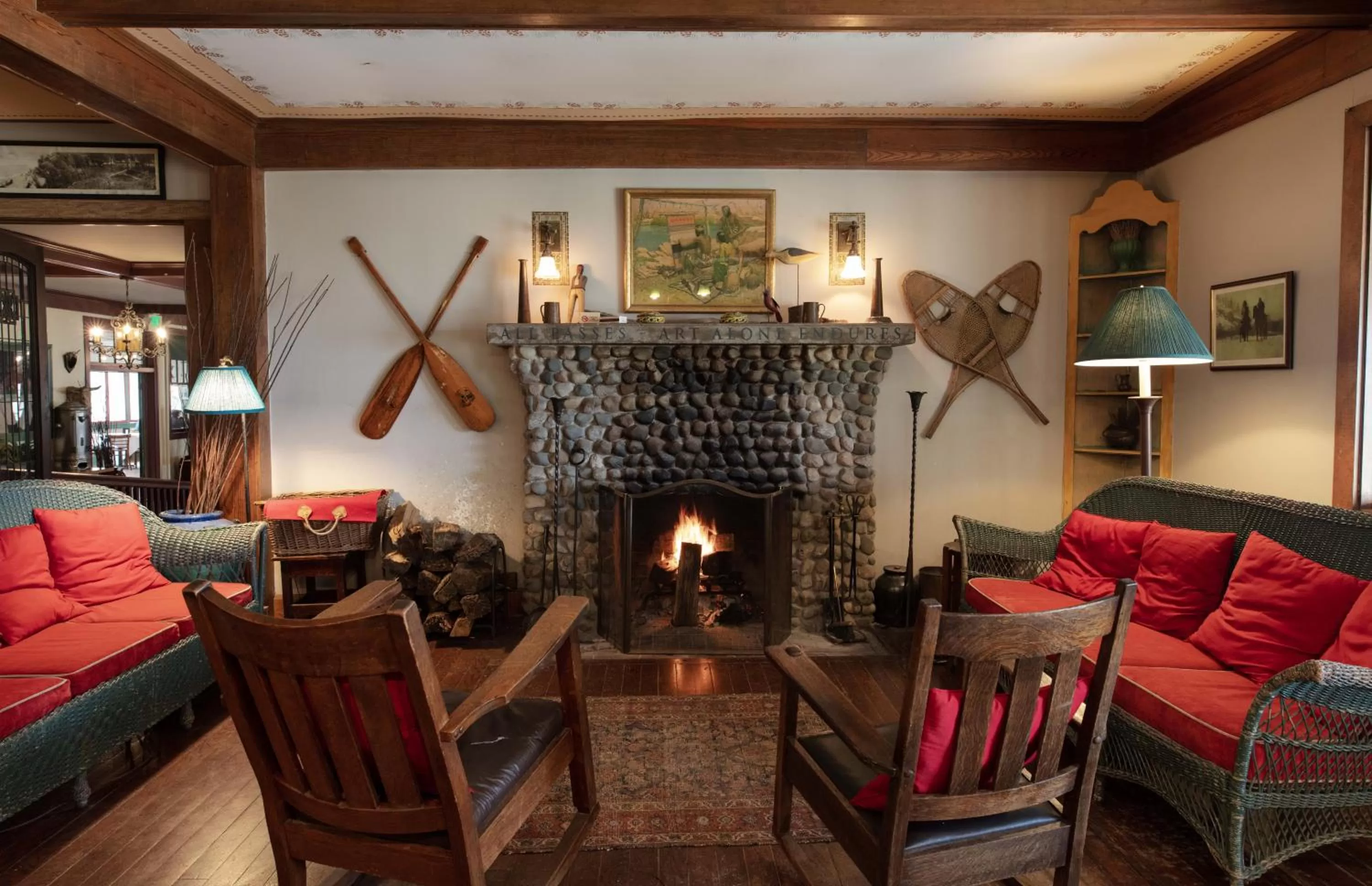 Lobby or reception, Seating Area in Lakeside Inn