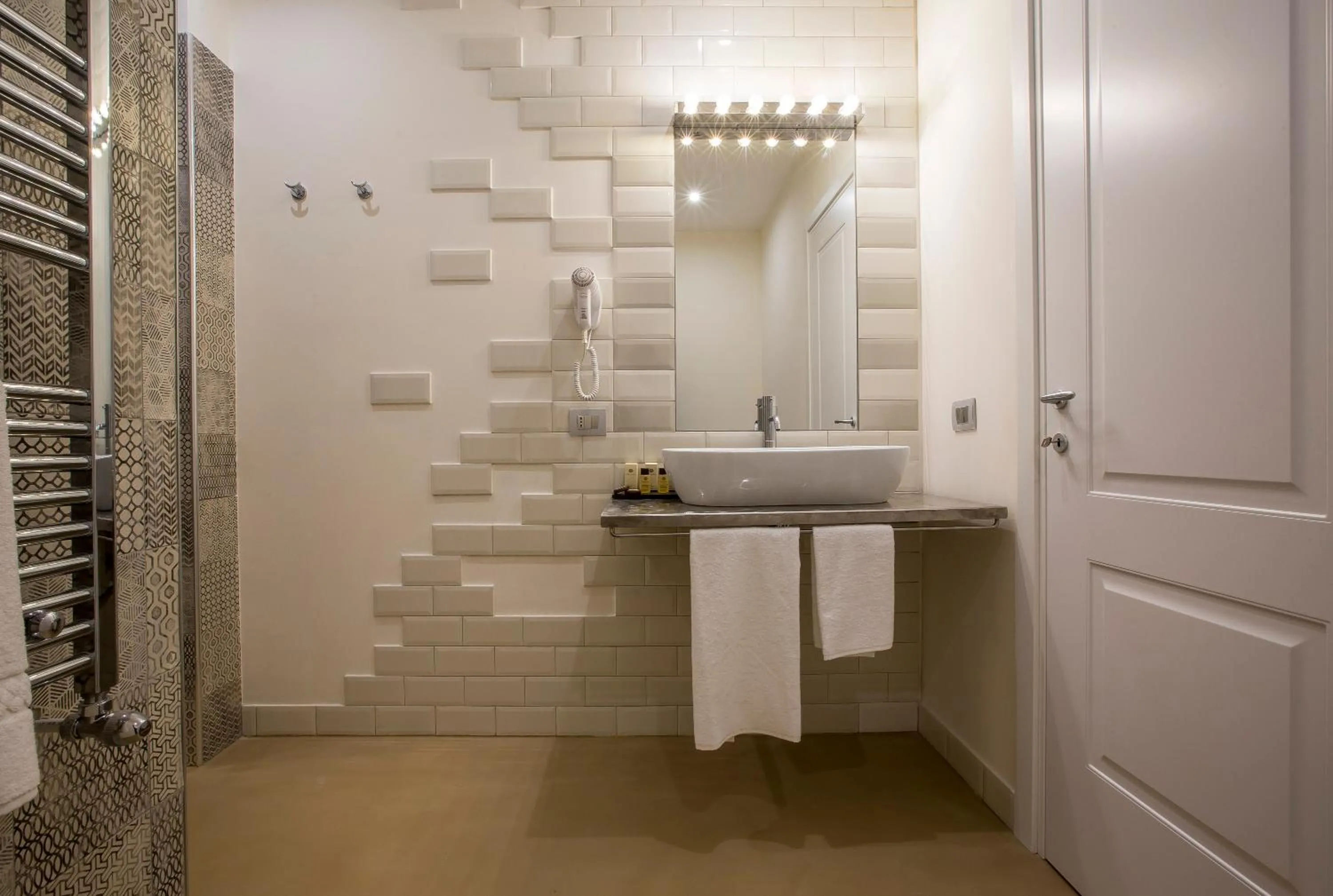 Bathroom in Trevi Contemporary Suite