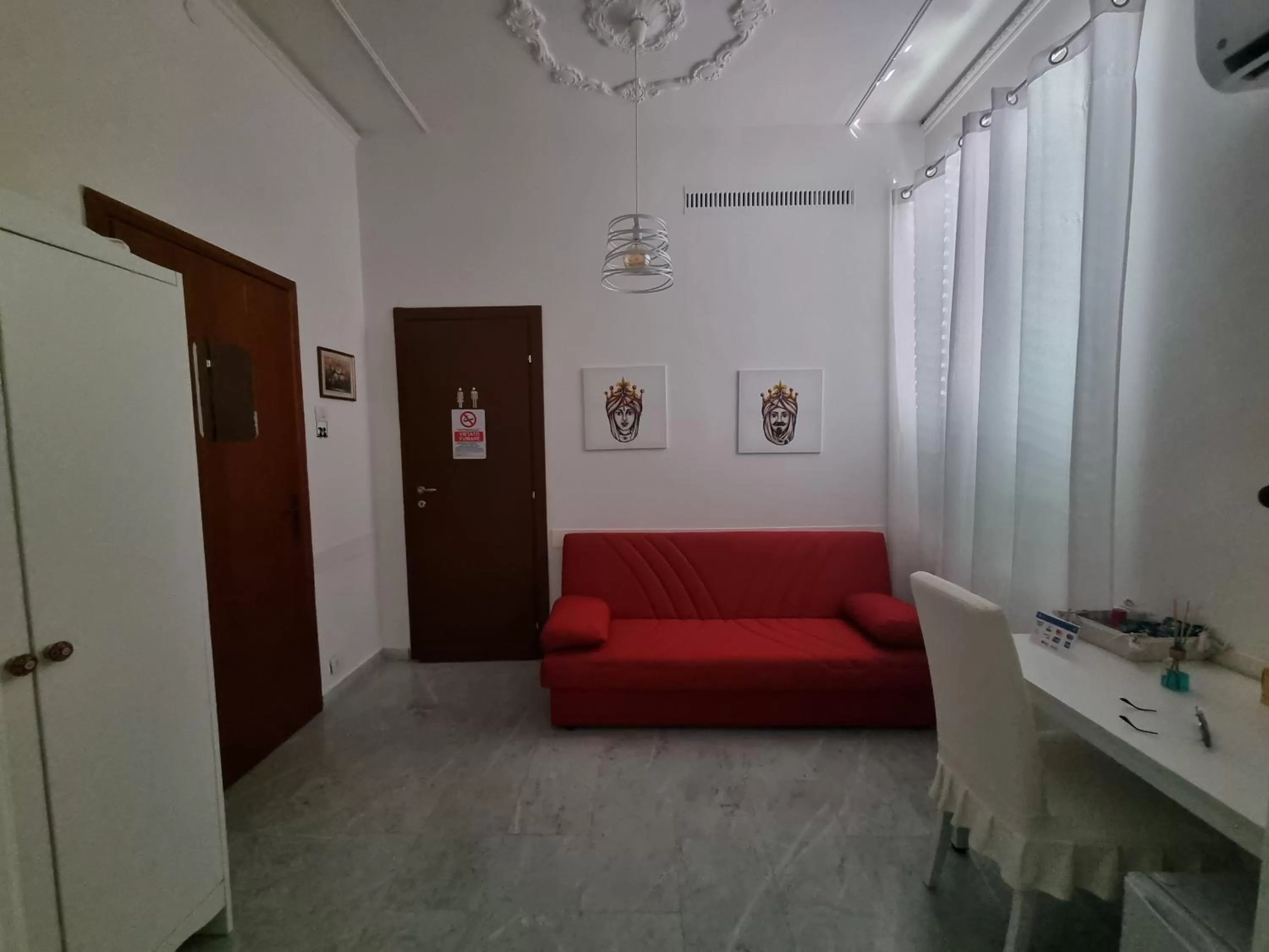 Photo of the whole room in B&B CENTRALE