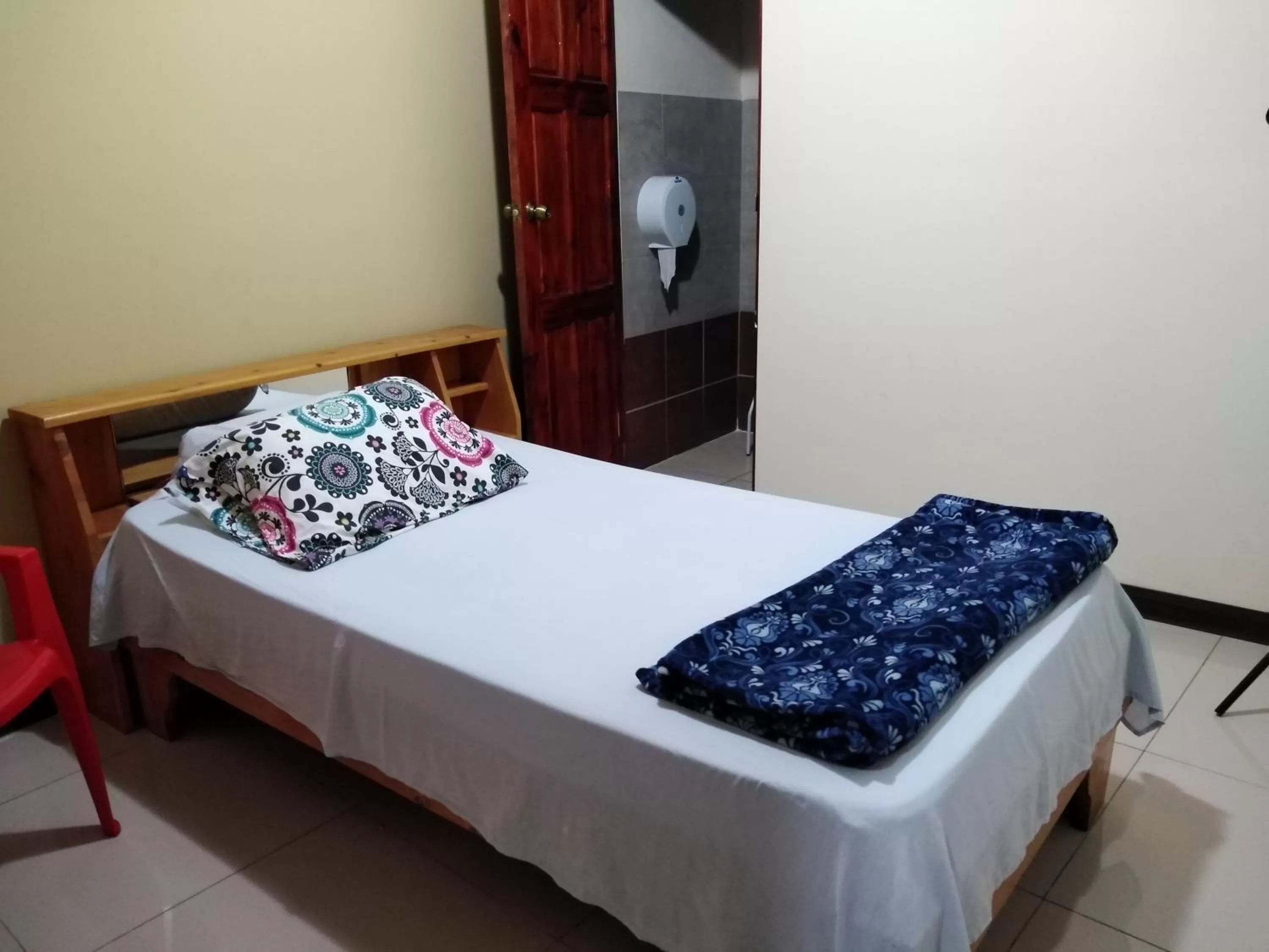 Bed in Hotel Trianon