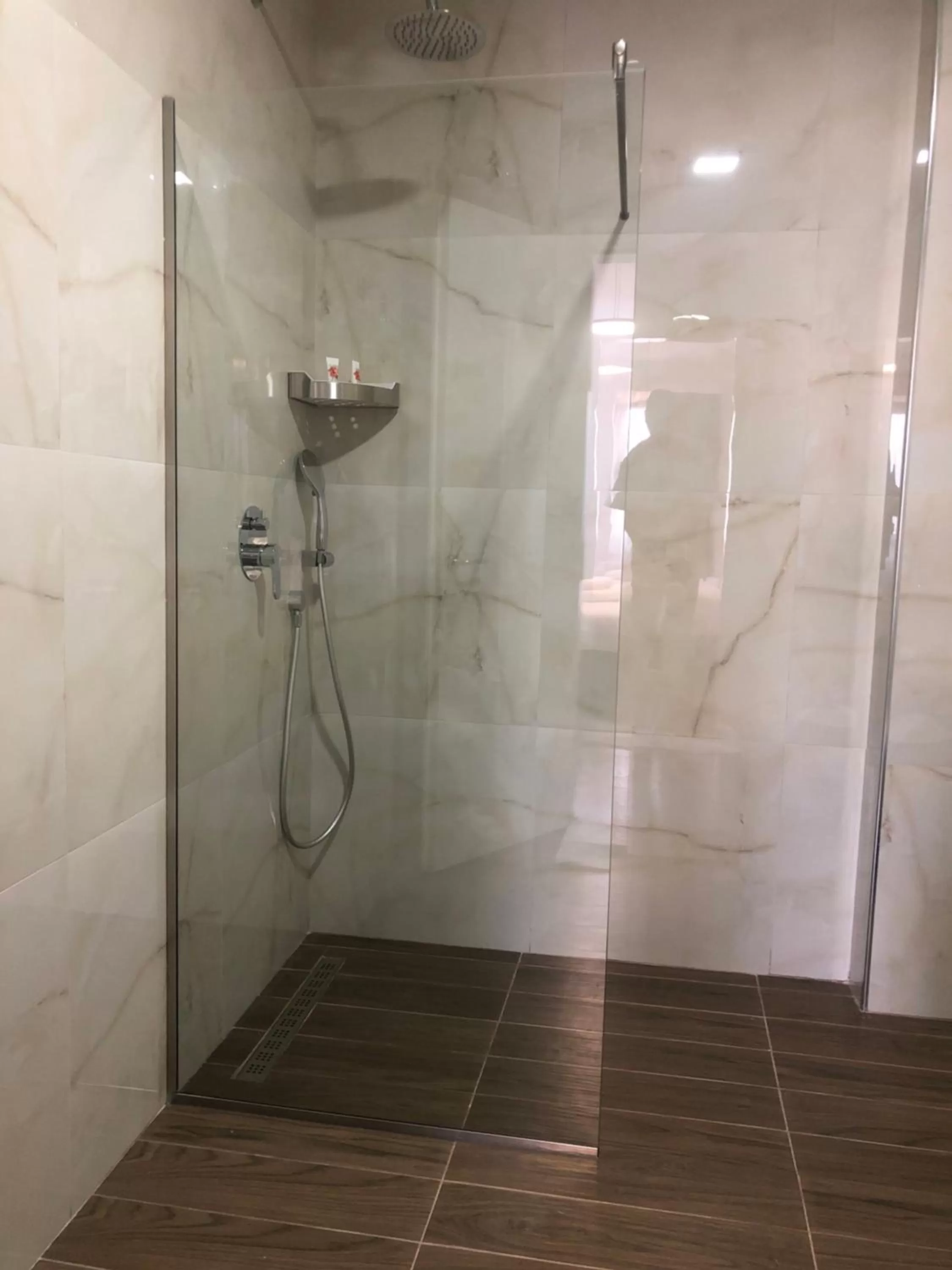 Bathroom in Grand Hotel Pogradec