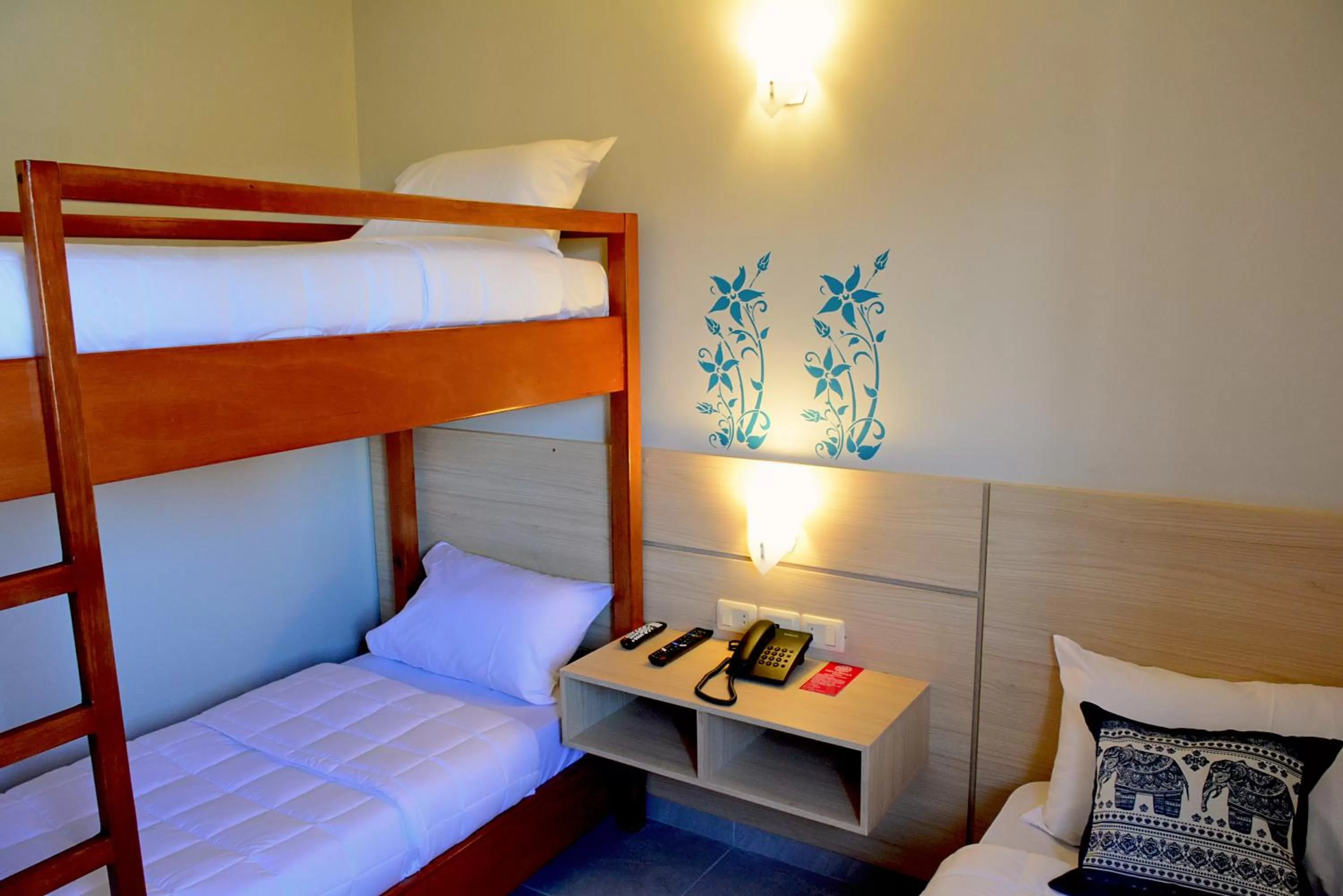 bunk bed, Bed in Mandala Hotel