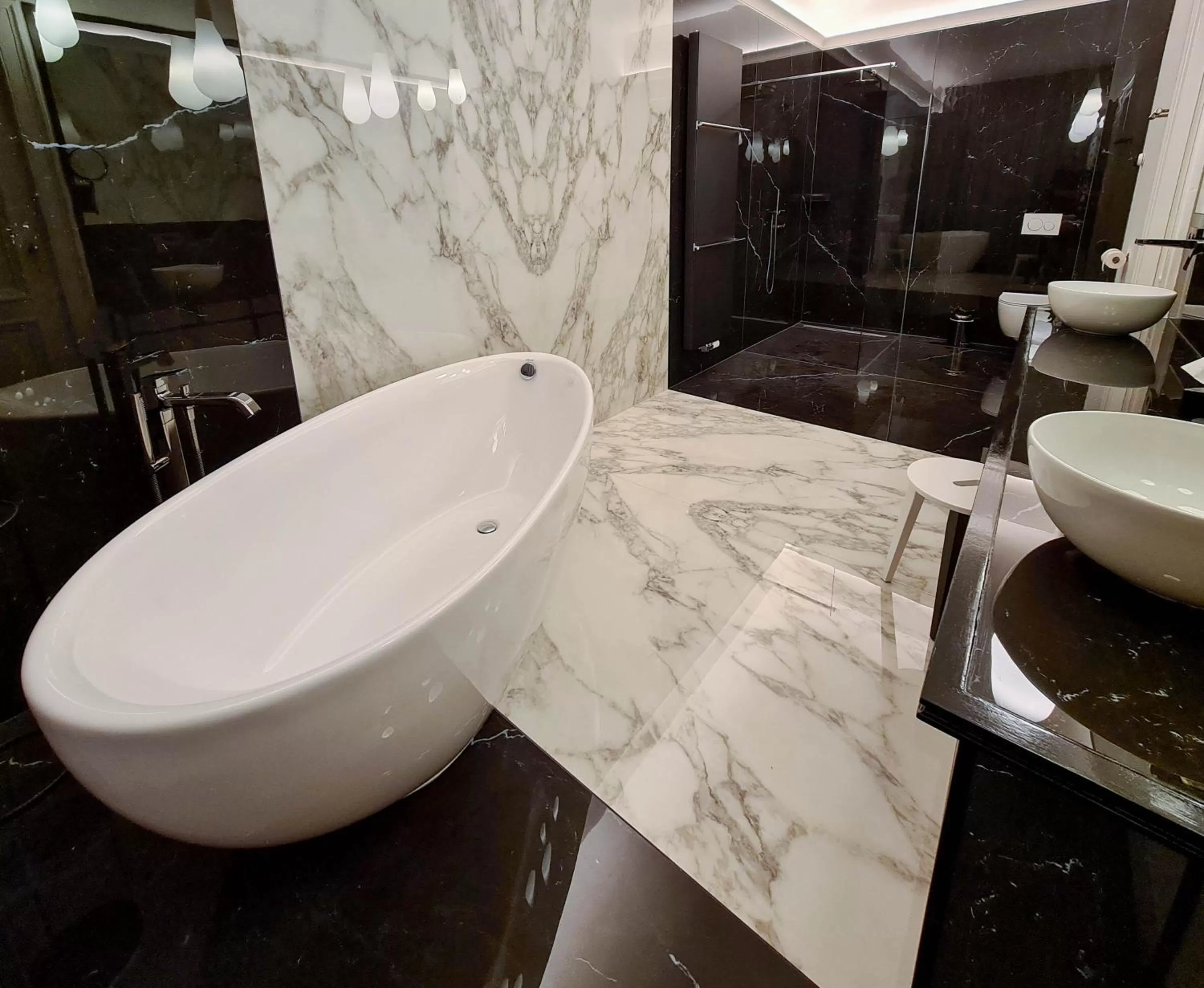 Shower in The Old Beech