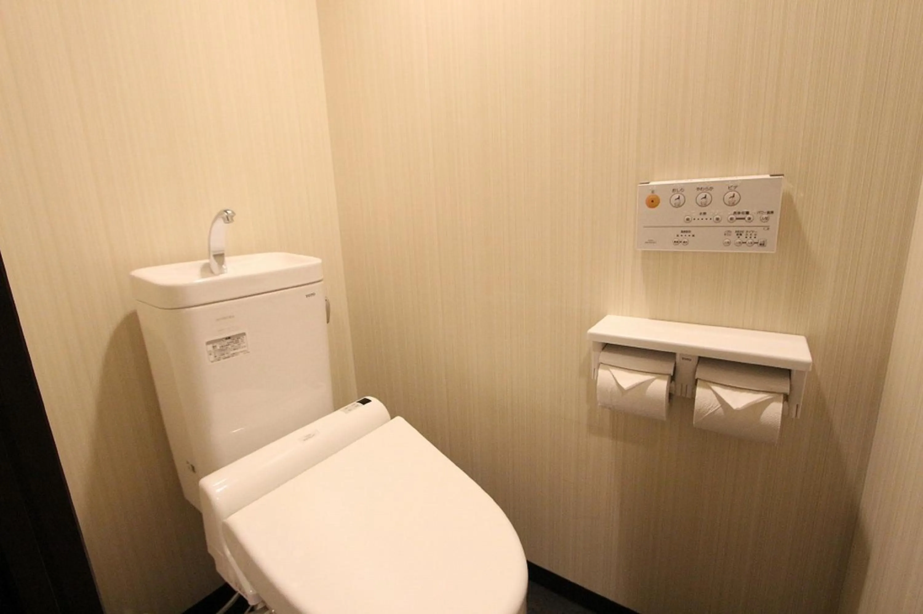 Toilet in HOTEL LiVEMAX Nihonbashi Hakozaki