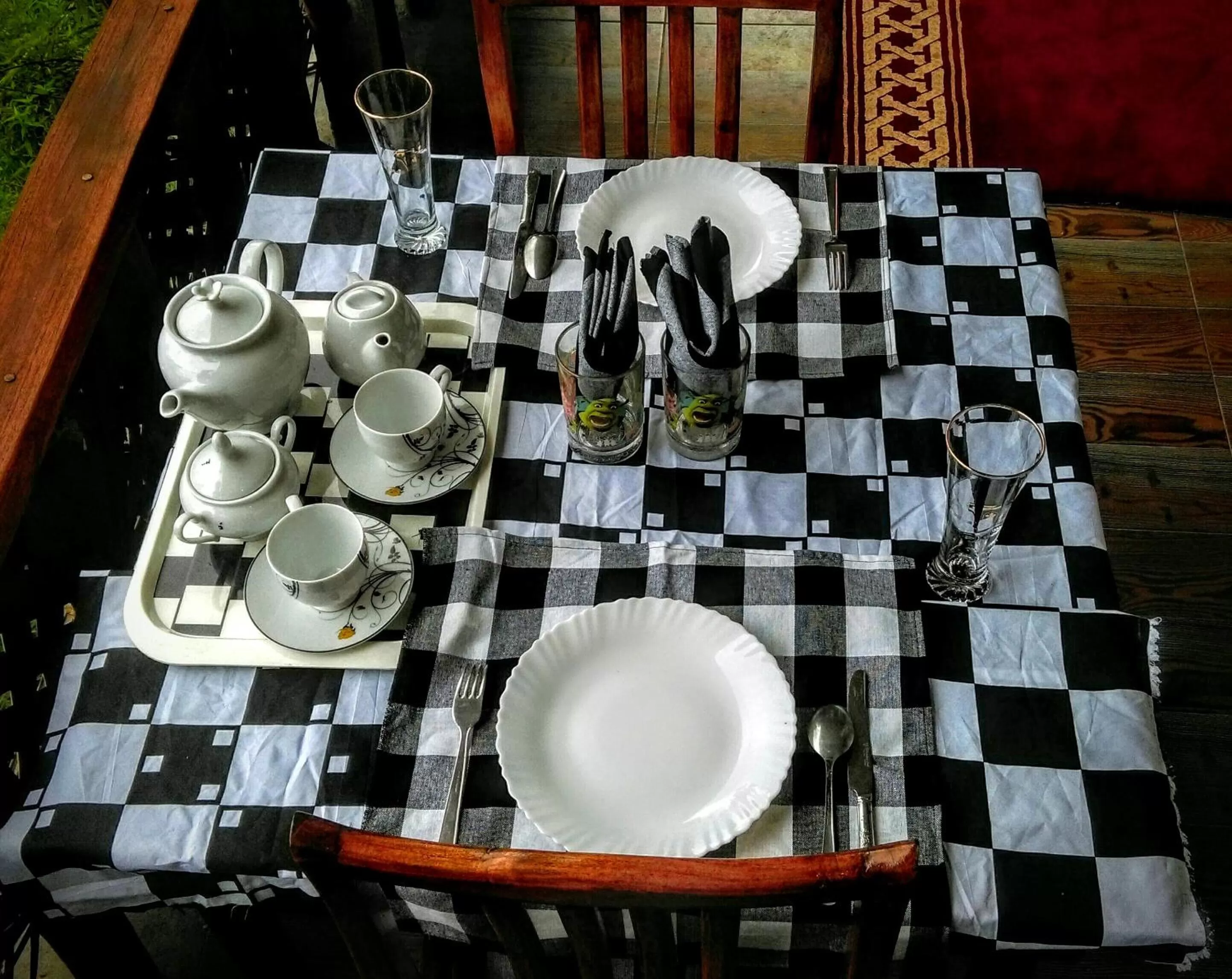 Restaurant/places to eat in Ice Age Cottage