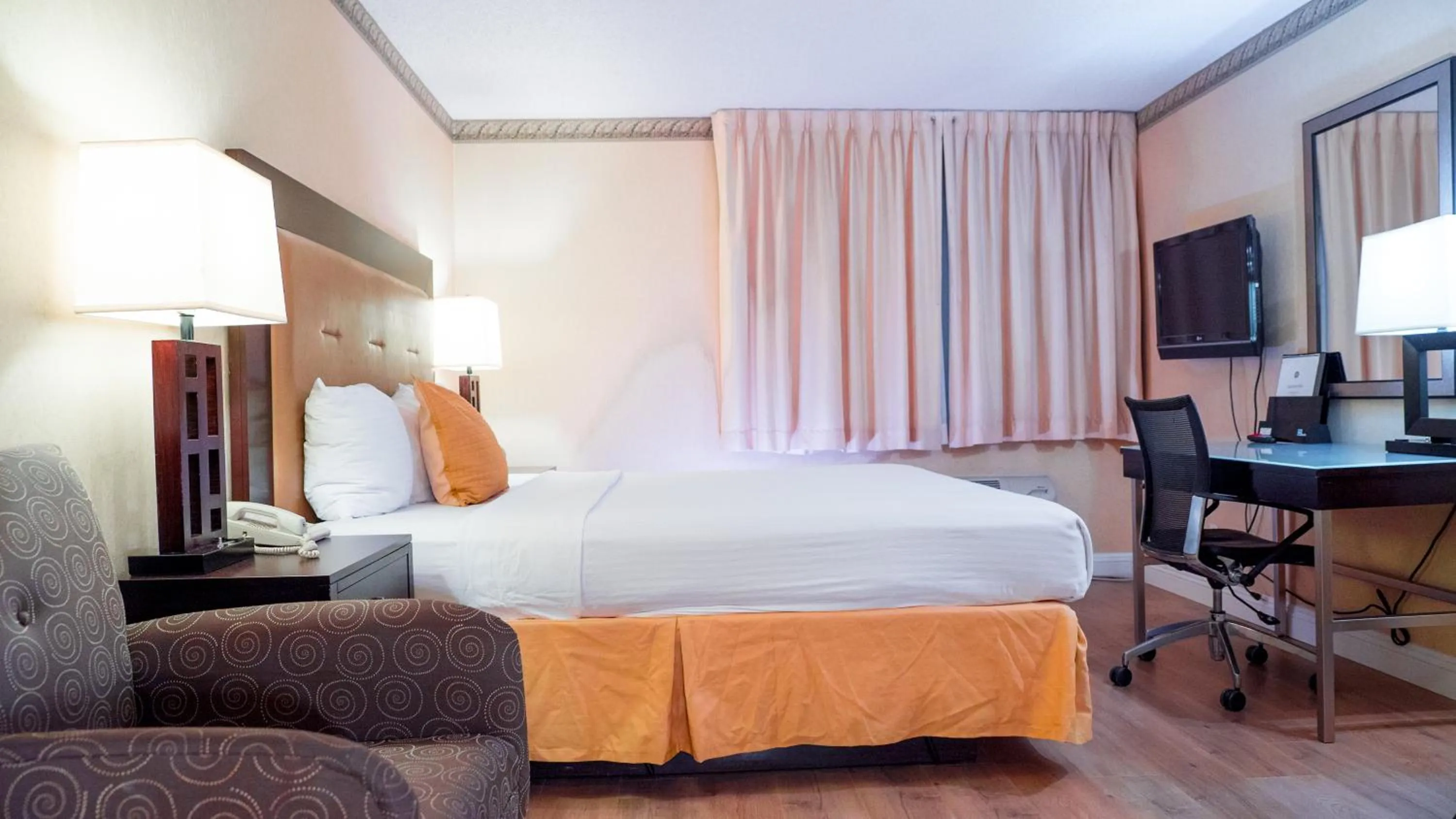 Bed in Motel 6 - Anaheim Hills, CA