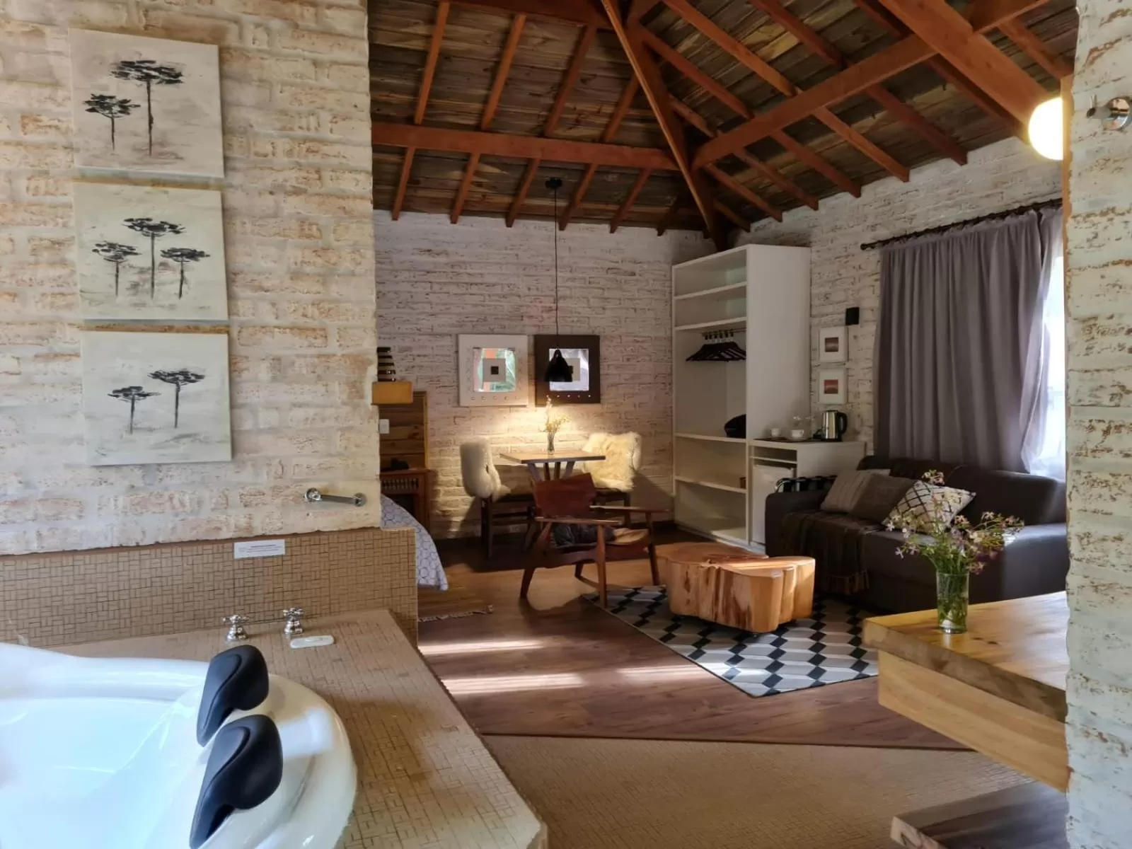 Living room in Pousada Toca Da Coruja