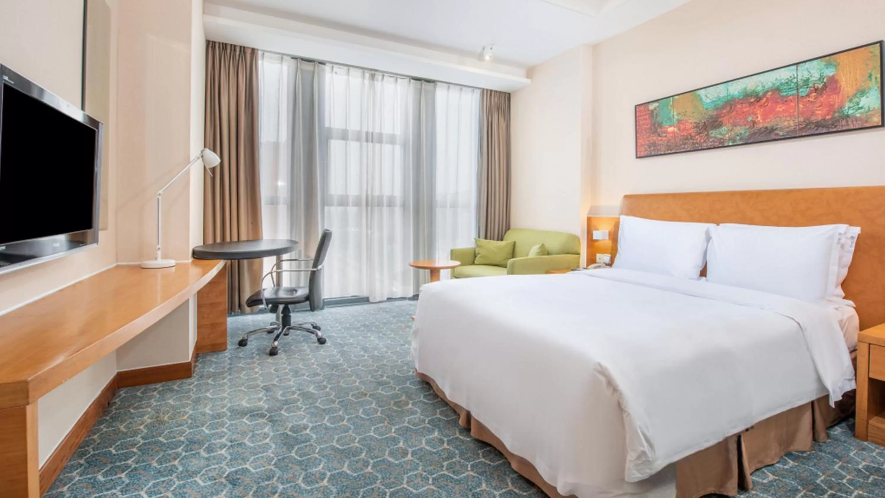 Photo of the whole room, Bed in Holiday Inn Express Beijing Huacai by IHG