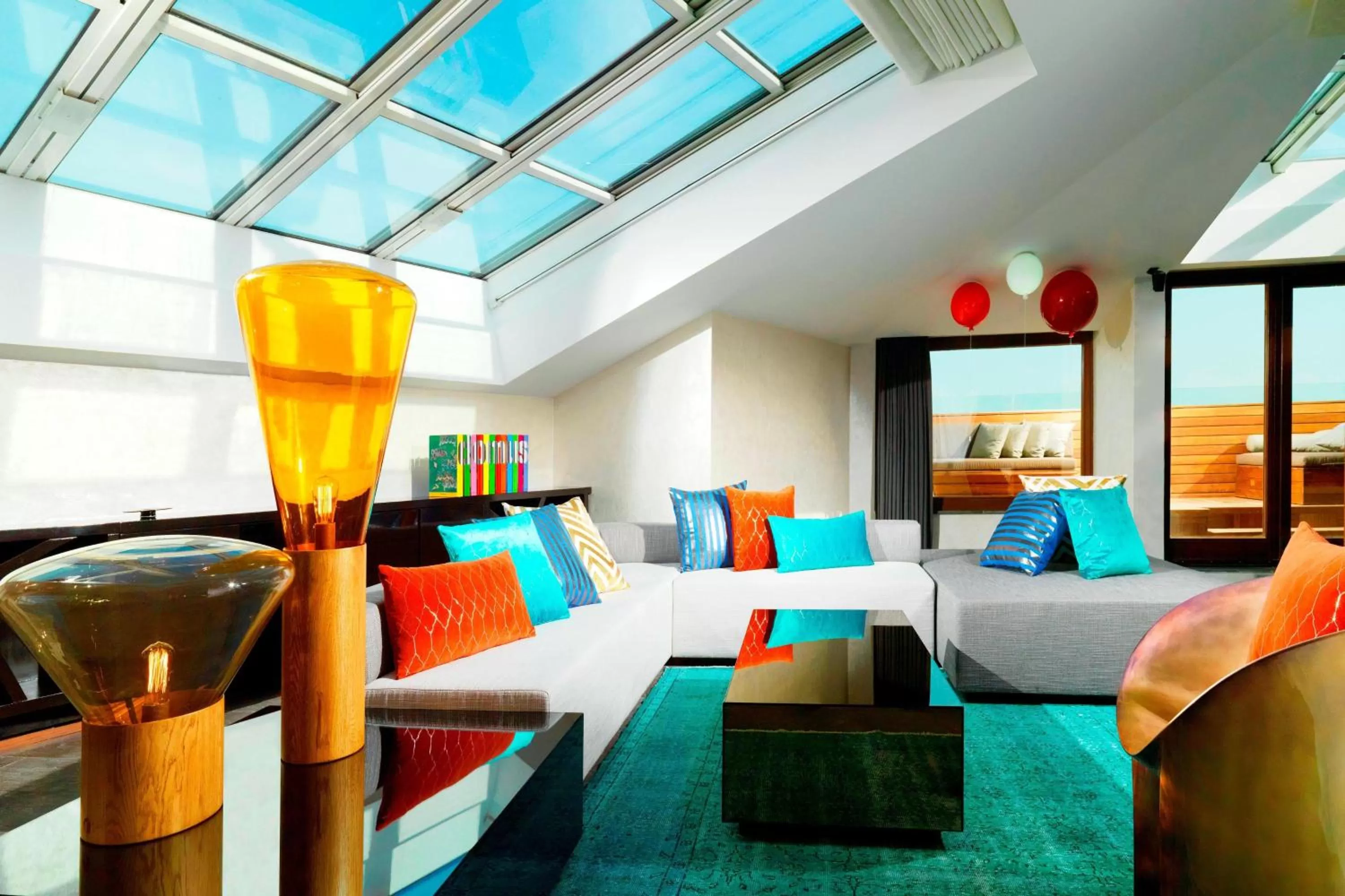 Photo of the whole room in W Istanbul