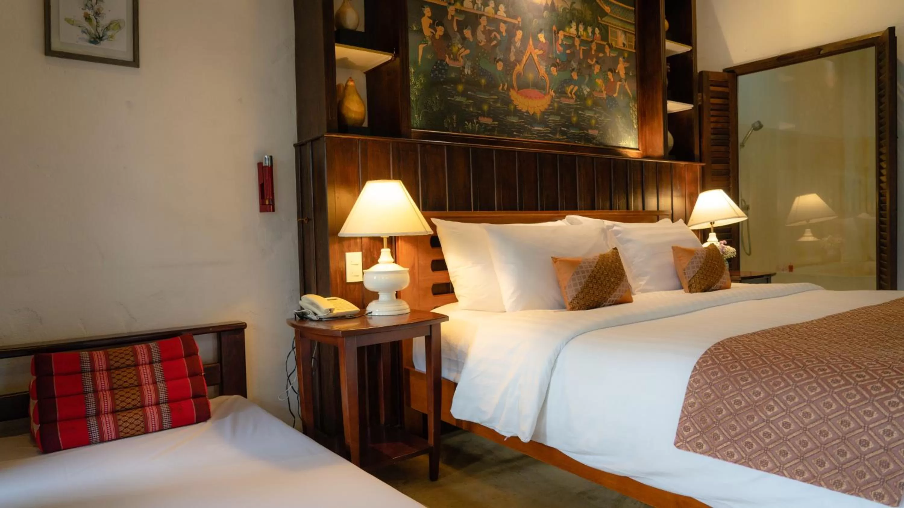 Bed in Cheva Gallery Boutique Hotel