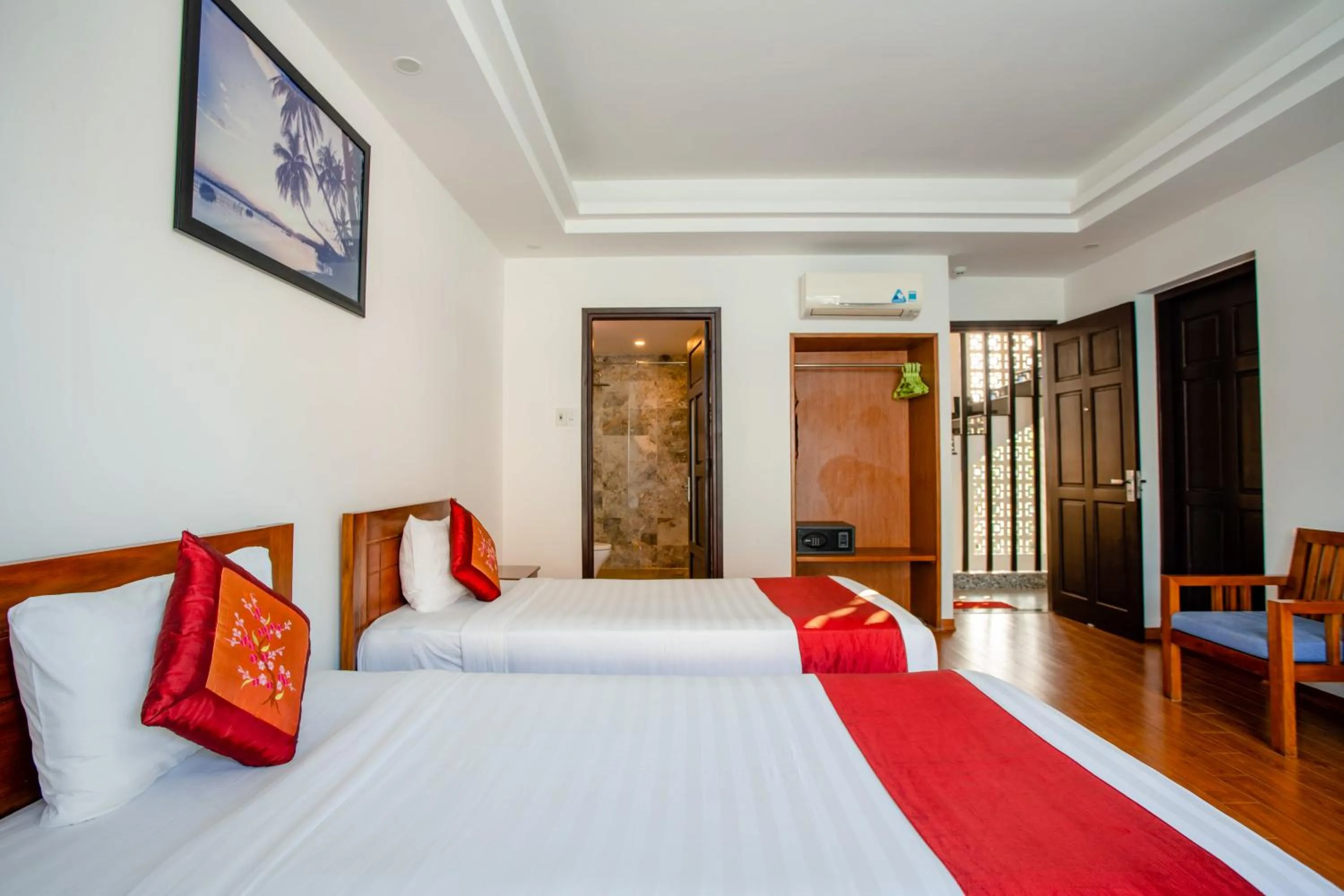 Bed in Trendy Life Villa Hoi An
