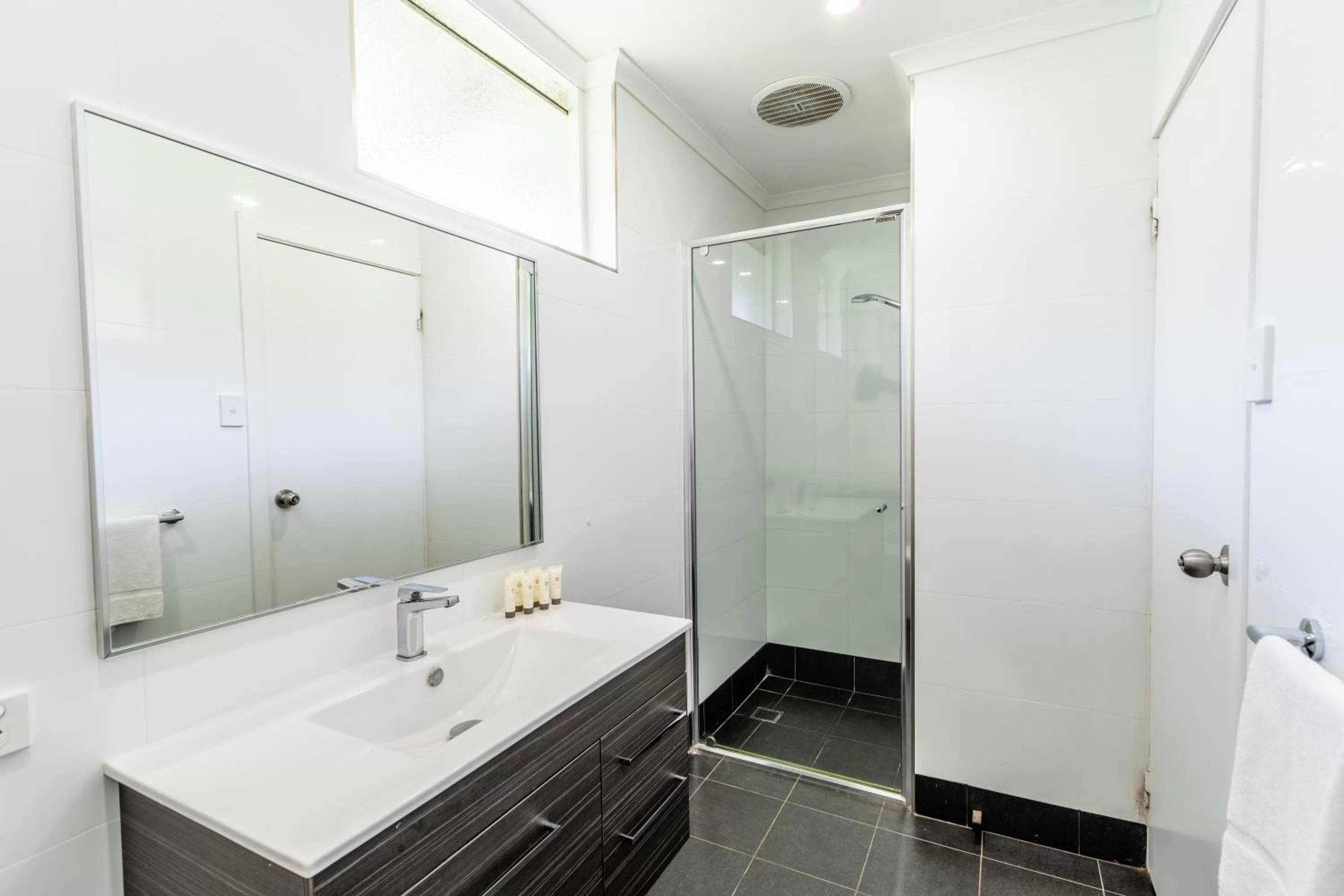 Property building in Manjimup Kingsley Motel