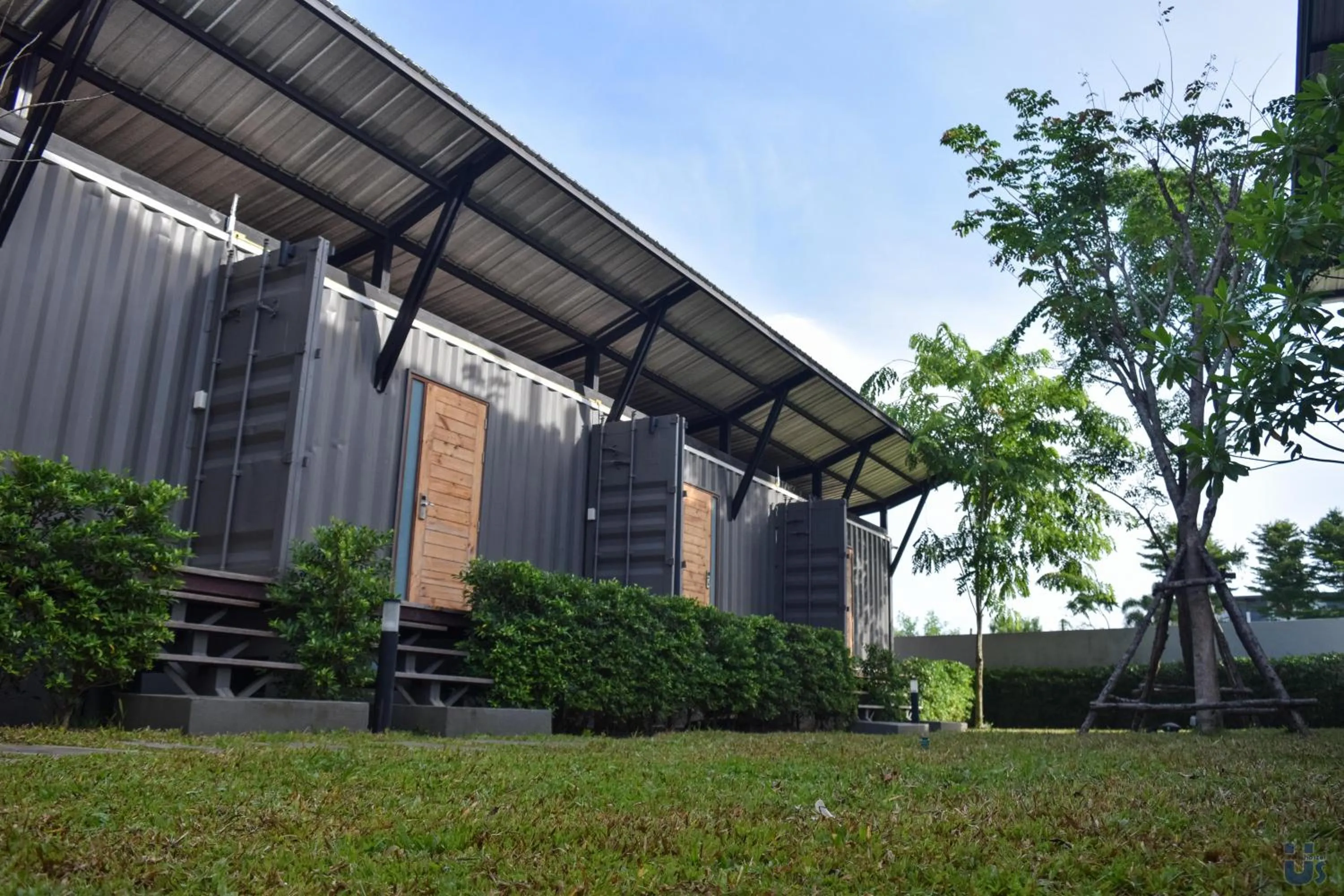 Garden view in Us Hostel Samui